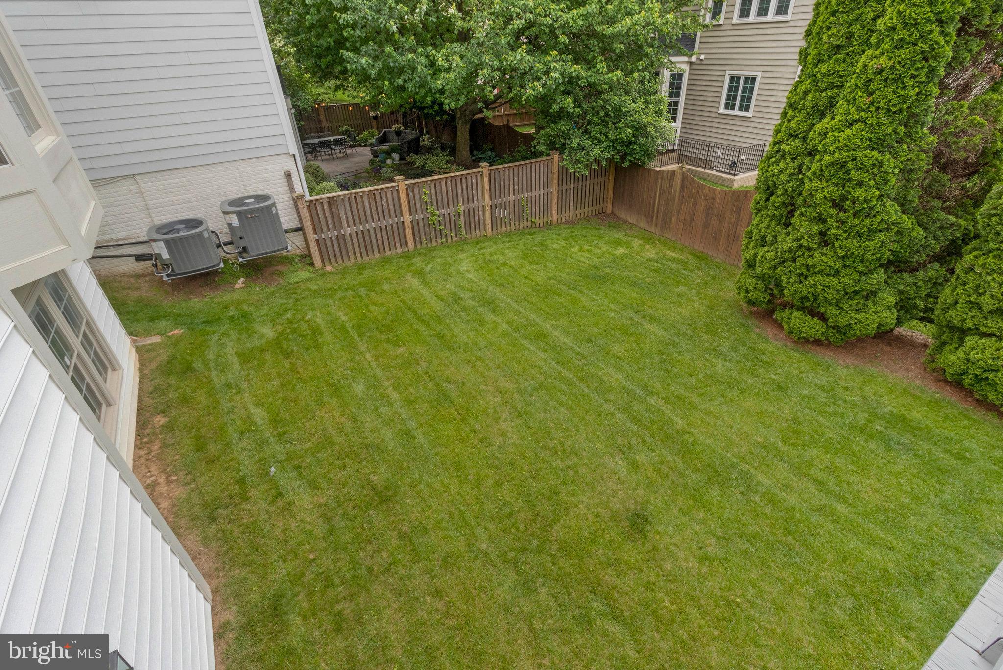 GROSVENOR WOODS - Residential Lease