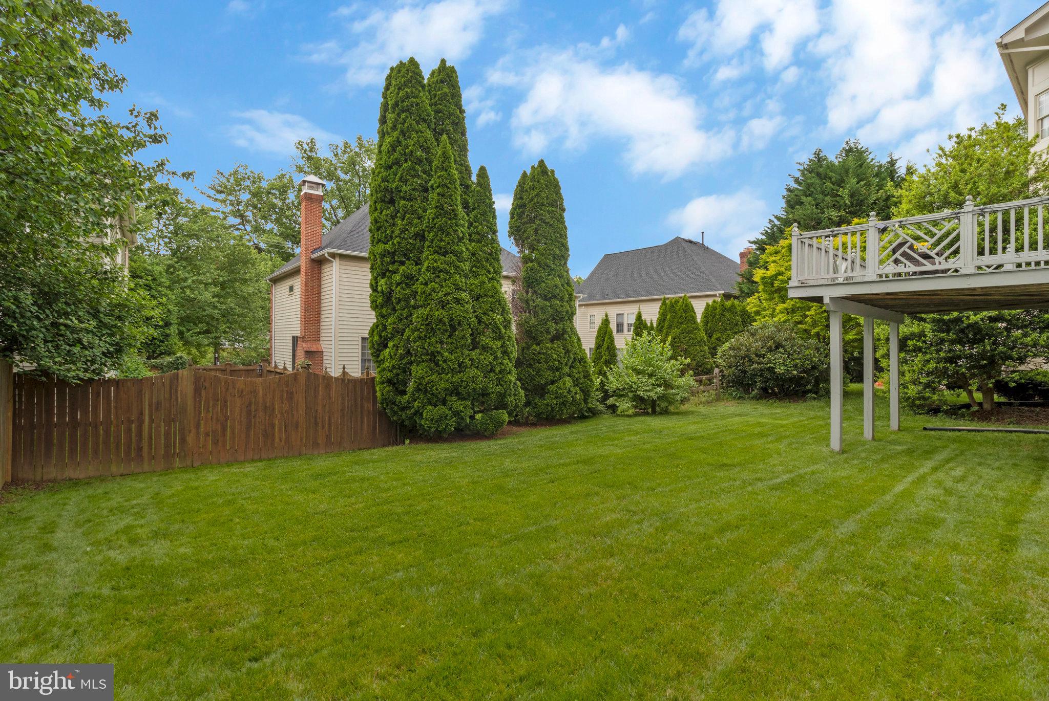 GROSVENOR WOODS - Residential Lease