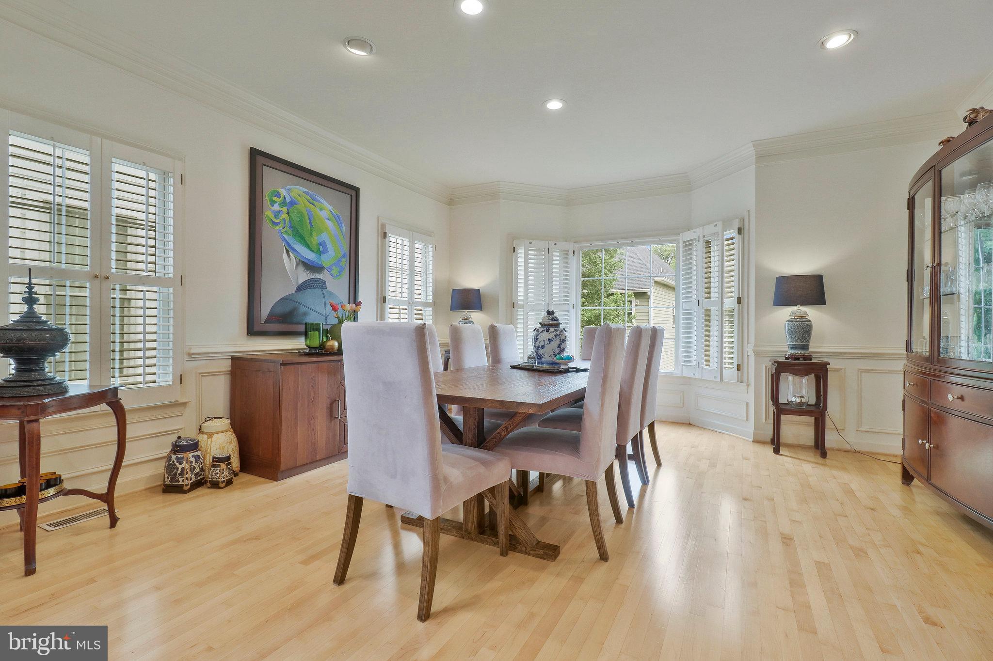 GROSVENOR WOODS - Residential Lease