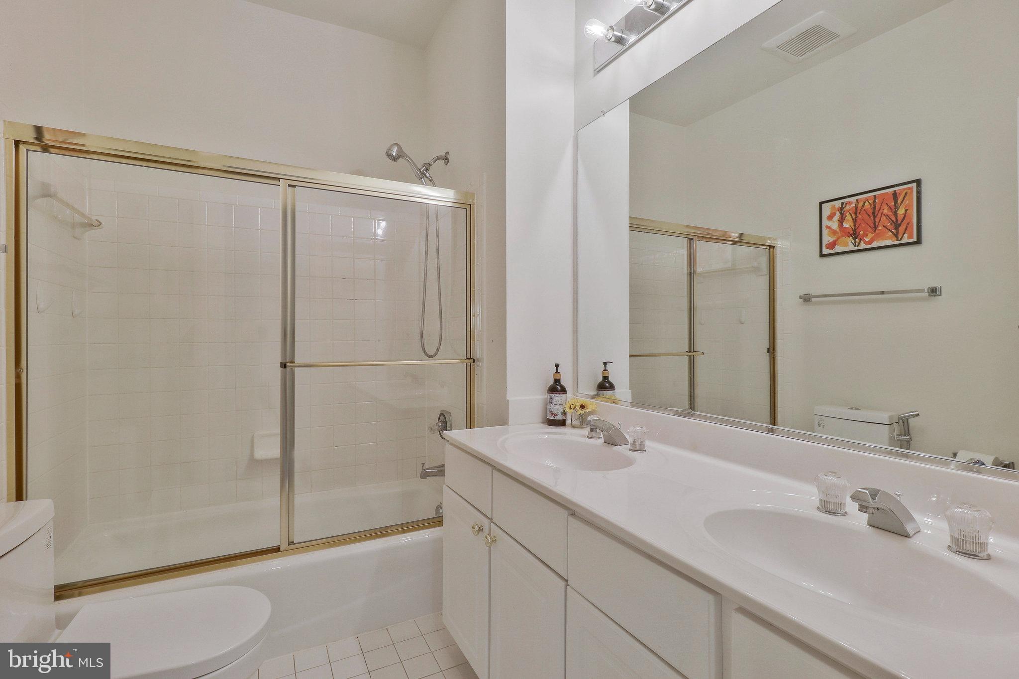 GROSVENOR WOODS - Residential Lease