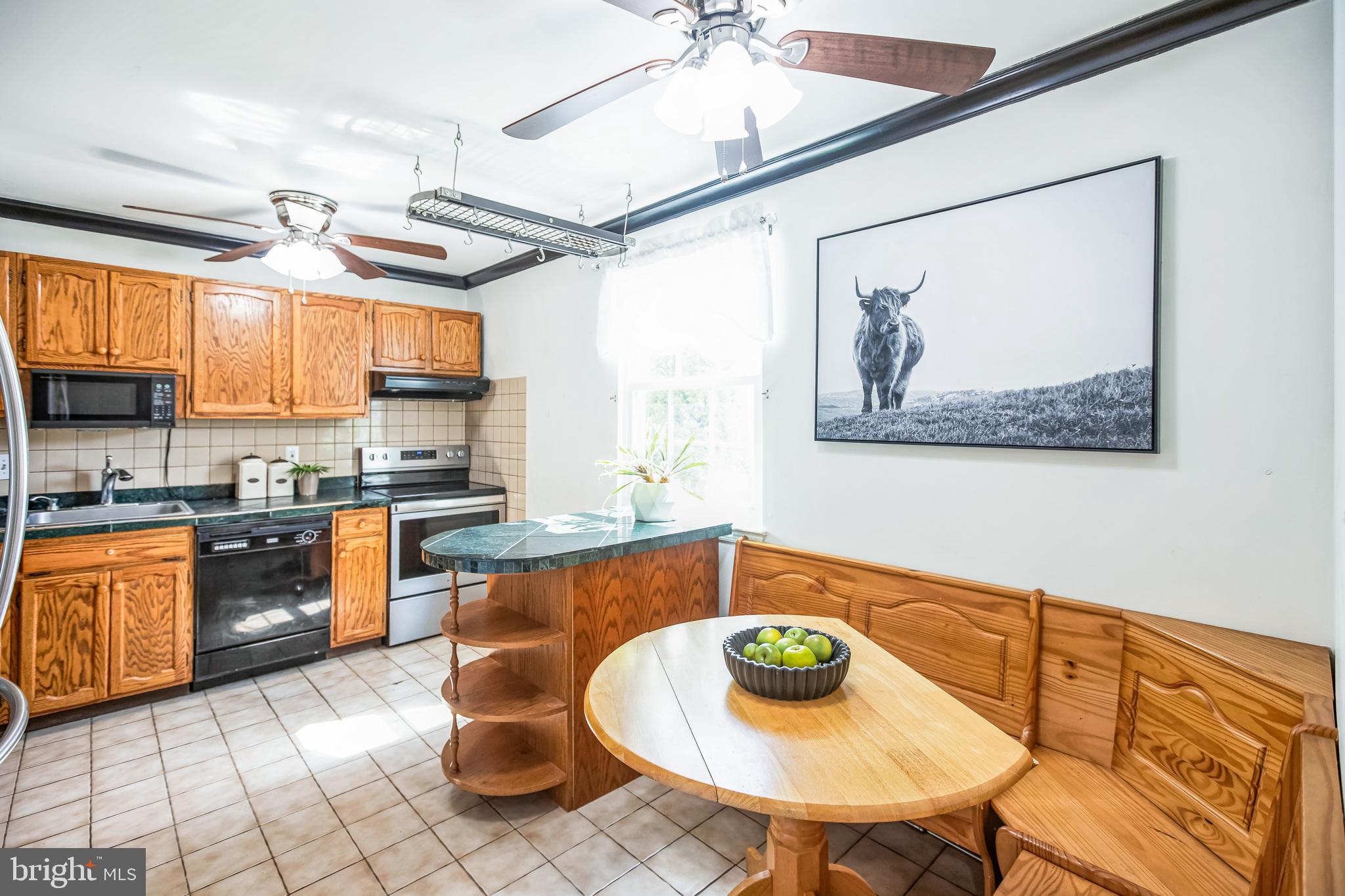 CHESTER GROVE - Residential