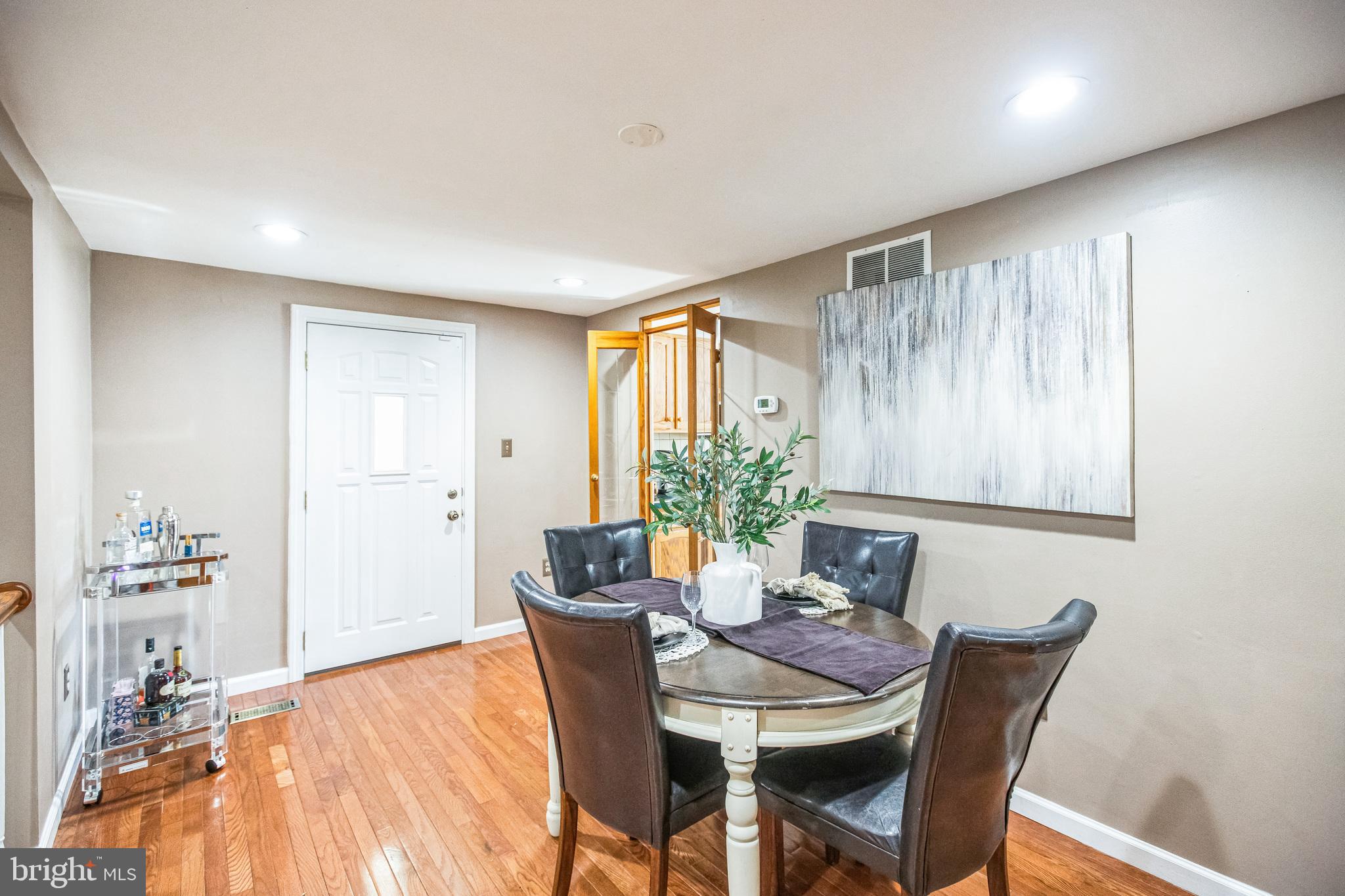 CHESTER GROVE - Residential