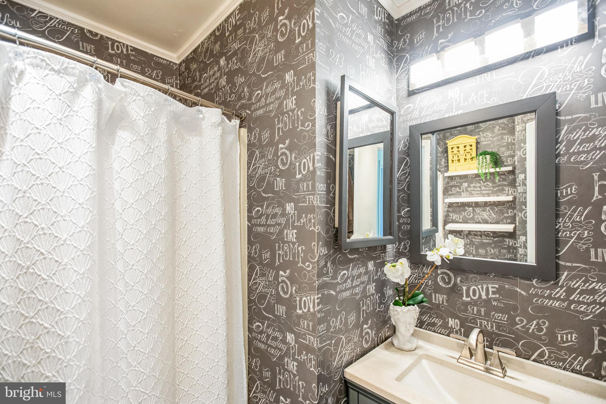 CHESTER GROVE - Residential