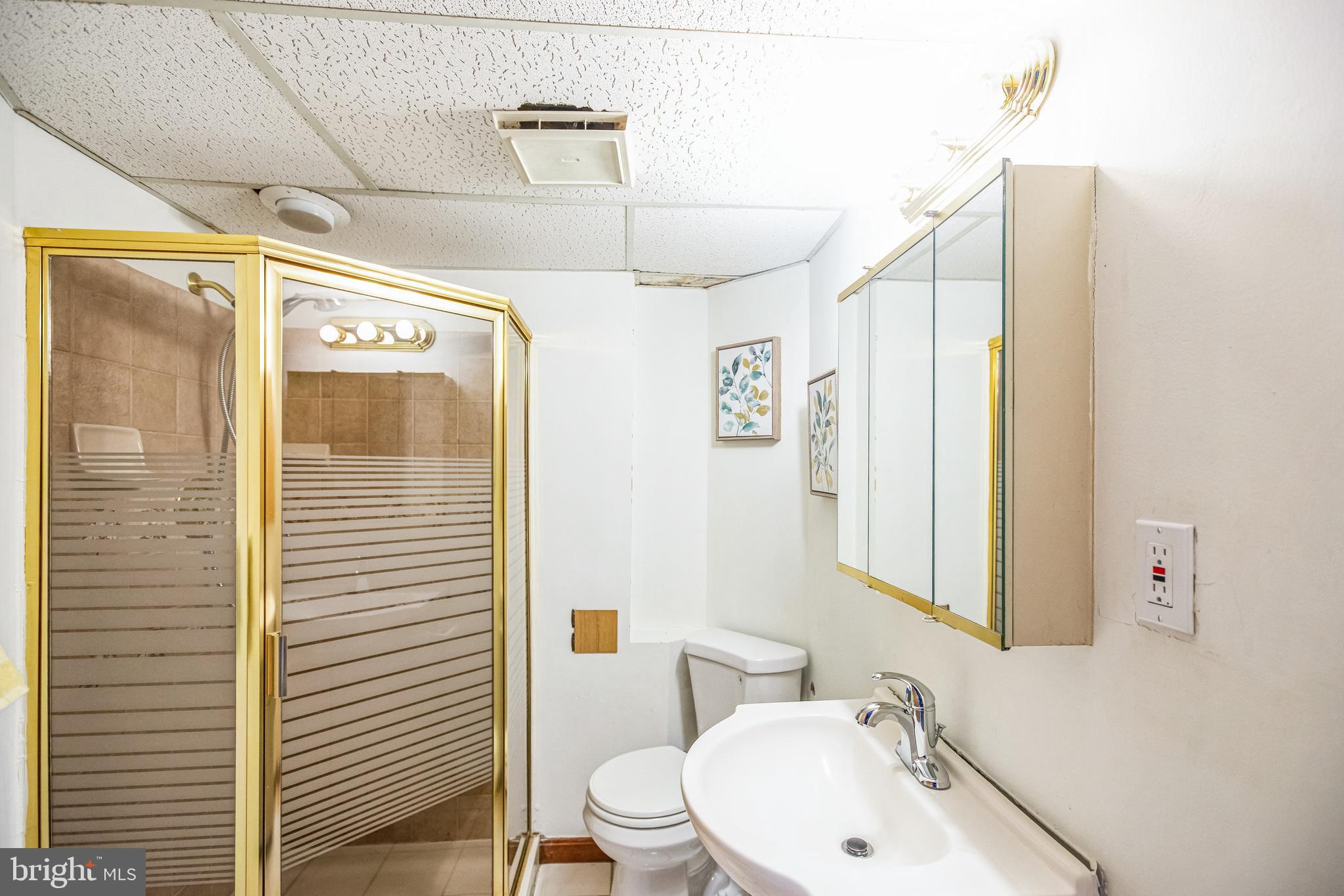 CHESTER GROVE - Residential