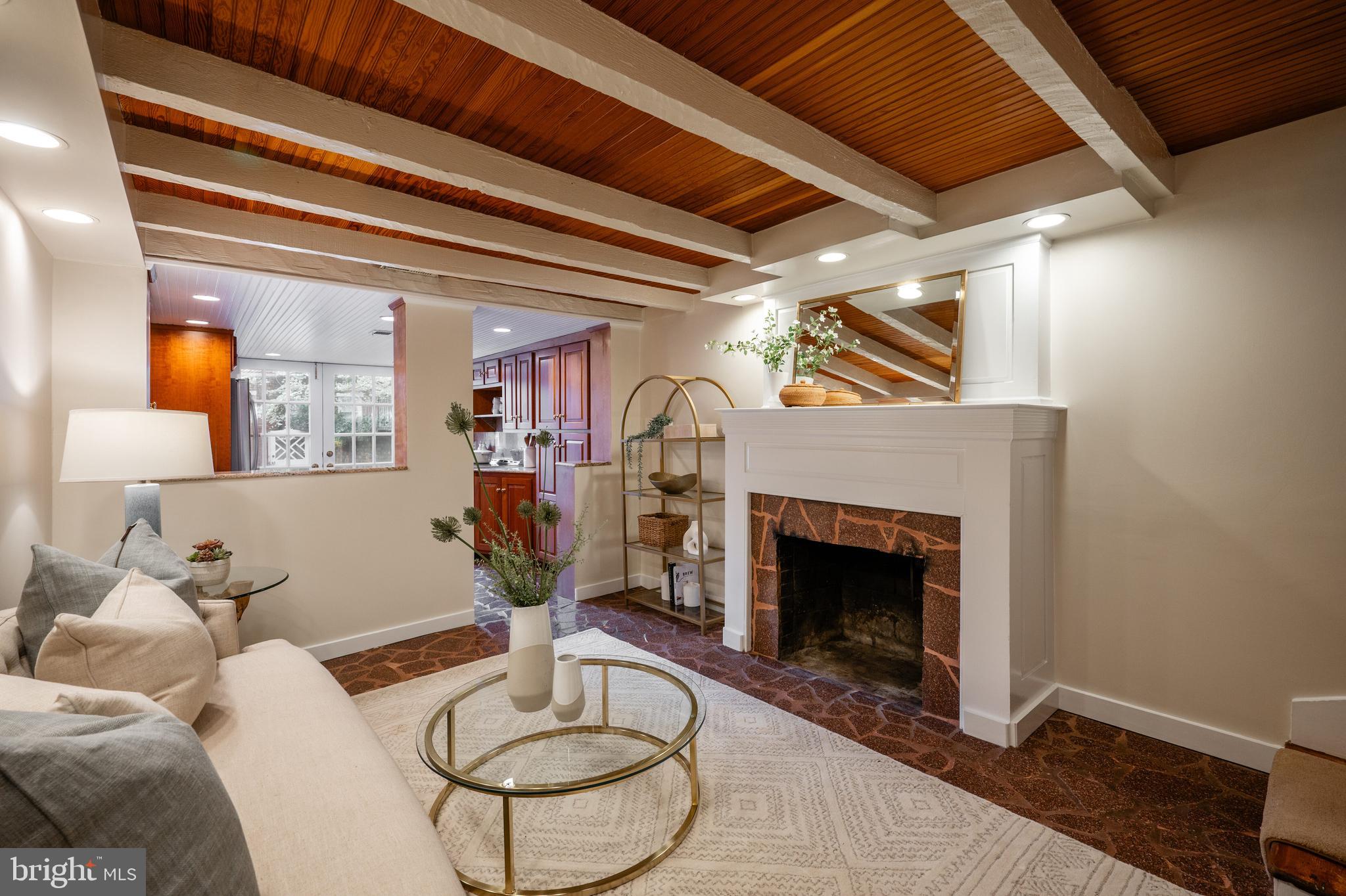 OLD TOWN - Residential