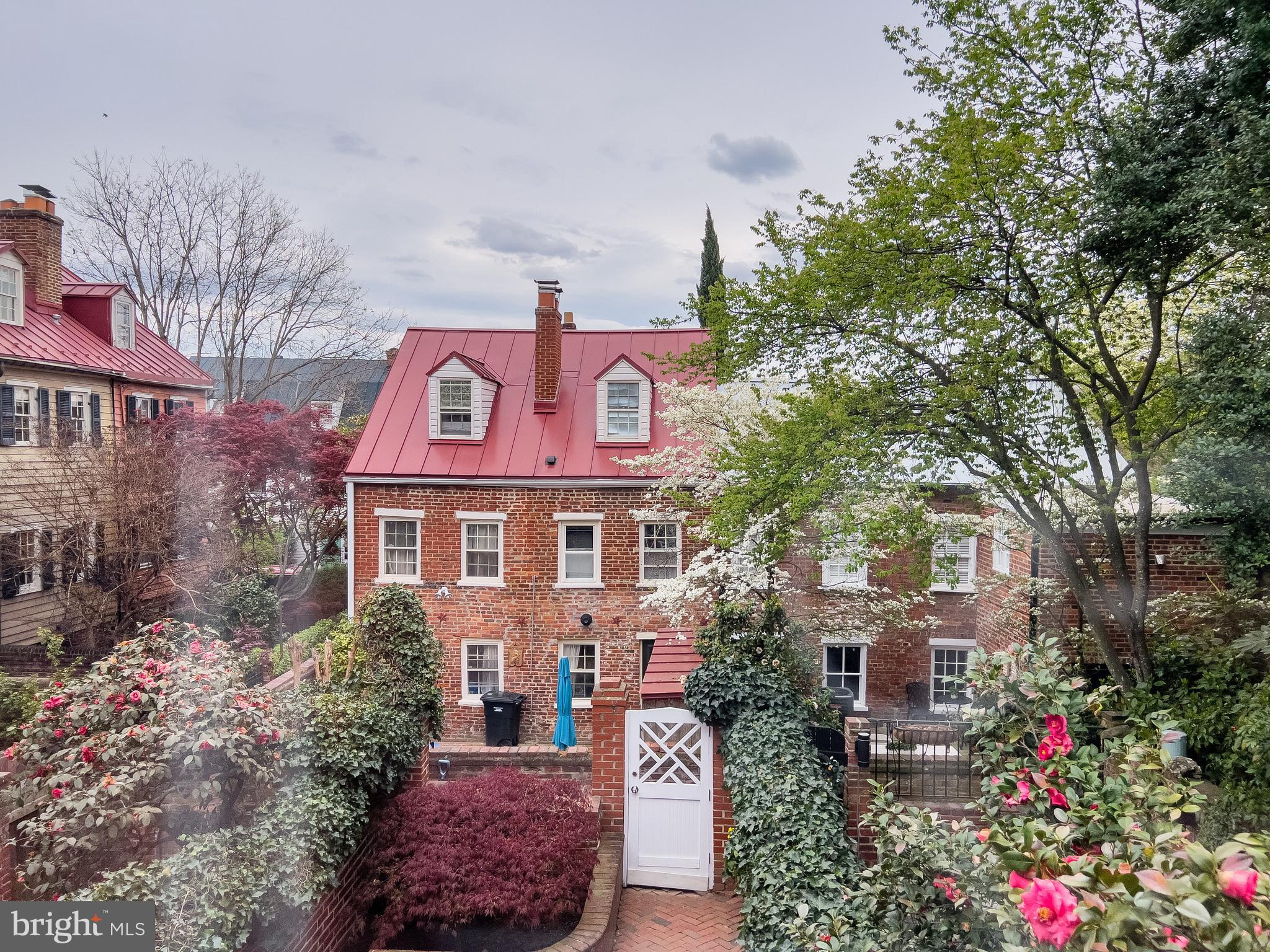 OLD TOWN - Residential