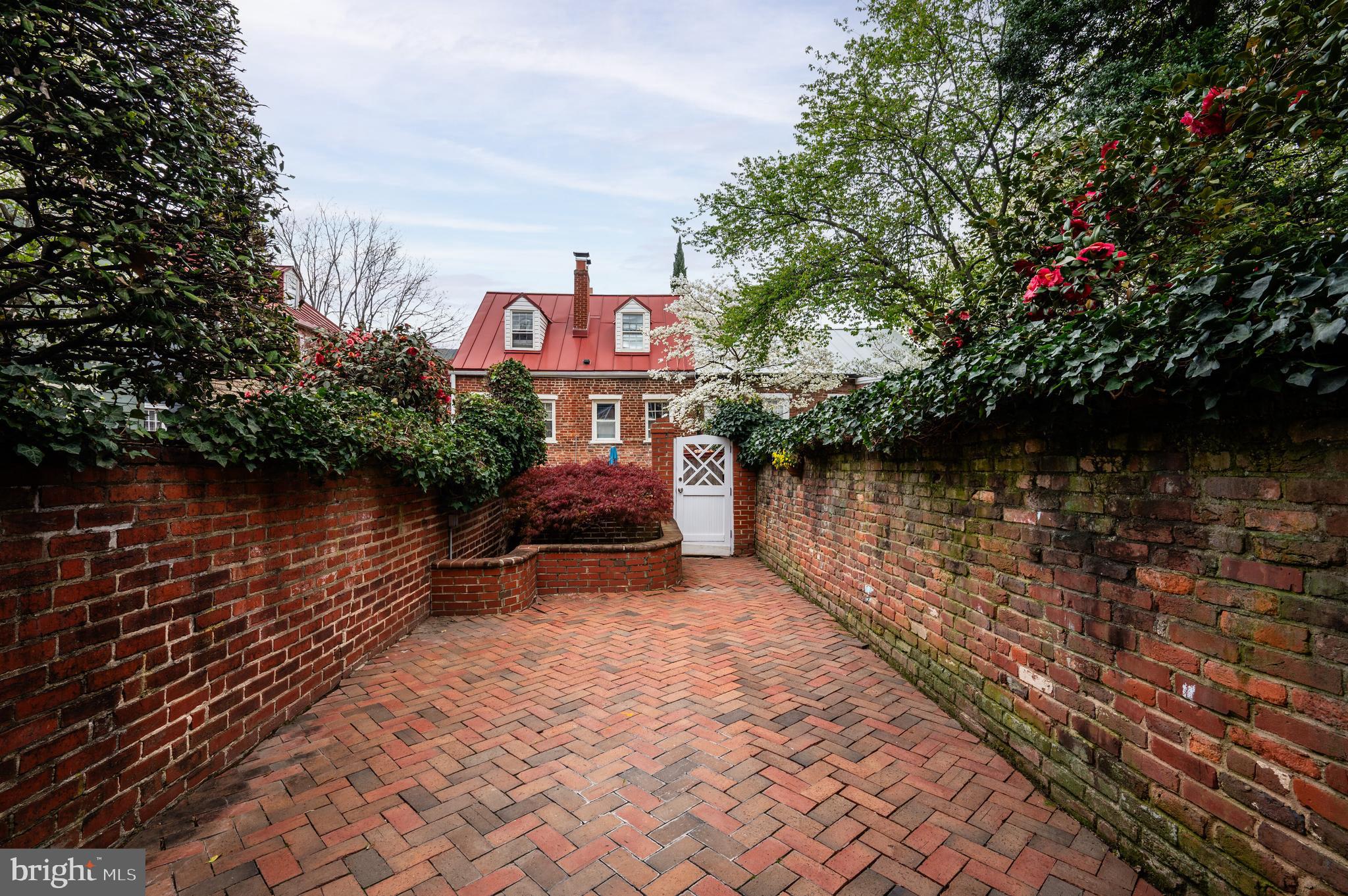 OLD TOWN - Residential