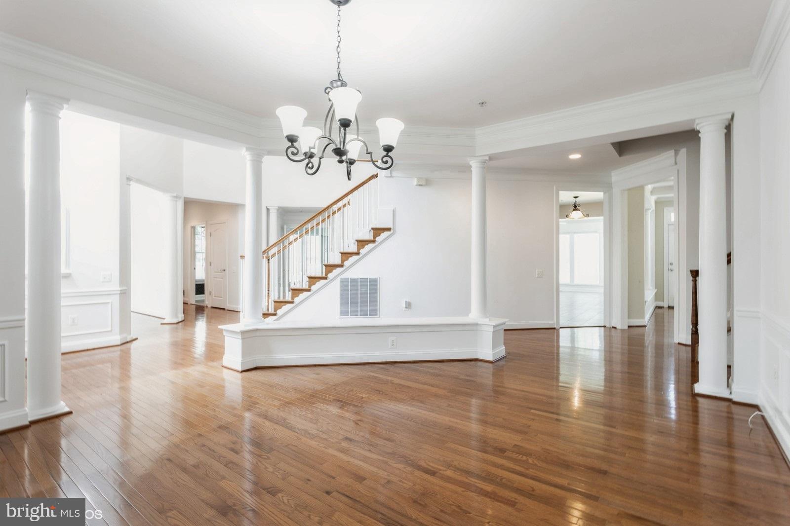 PALISADES AT OAK CREEK - Residential