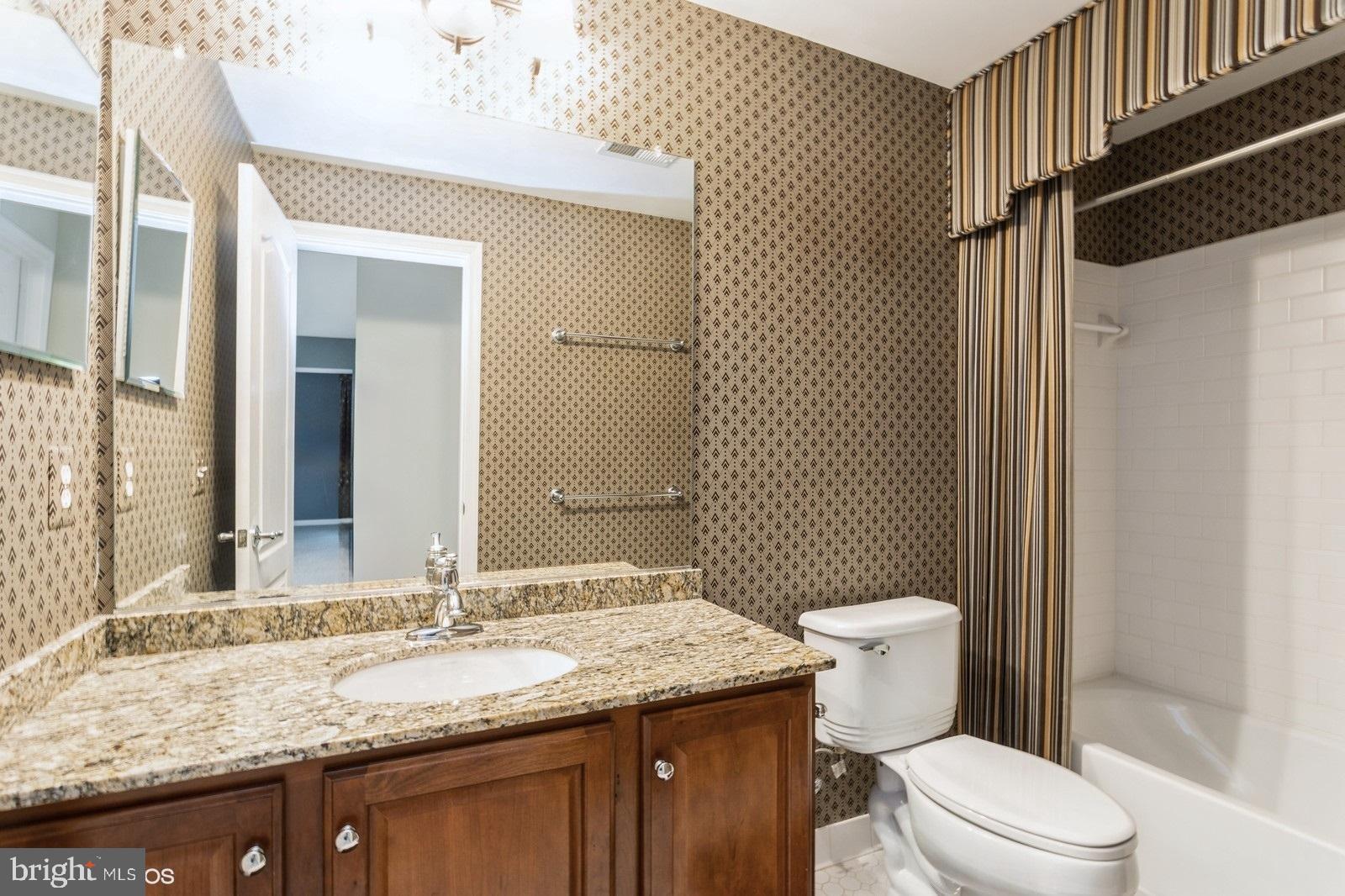 PALISADES AT OAK CREEK - Residential