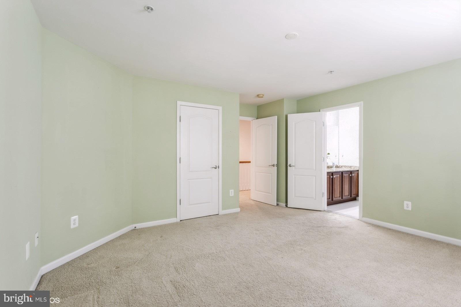 PALISADES AT OAK CREEK - Residential