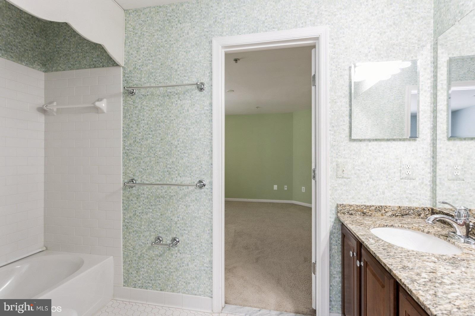 PALISADES AT OAK CREEK - Residential