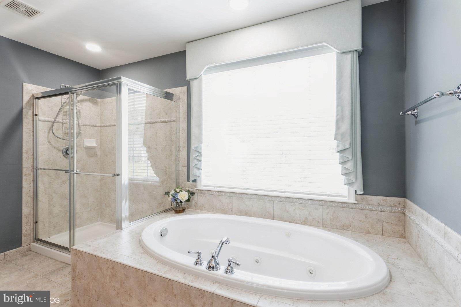 PALISADES AT OAK CREEK - Residential