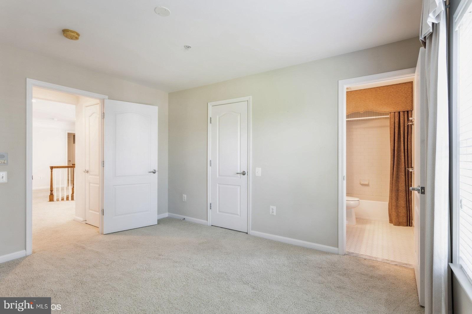 PALISADES AT OAK CREEK - Residential