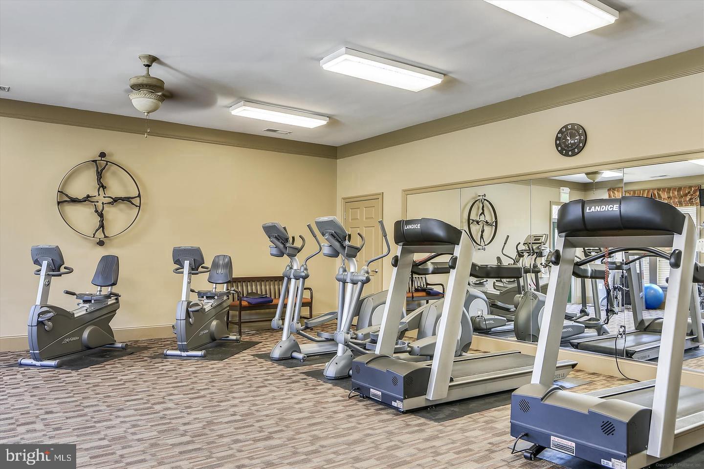 PINEY ORCHARD - Residential