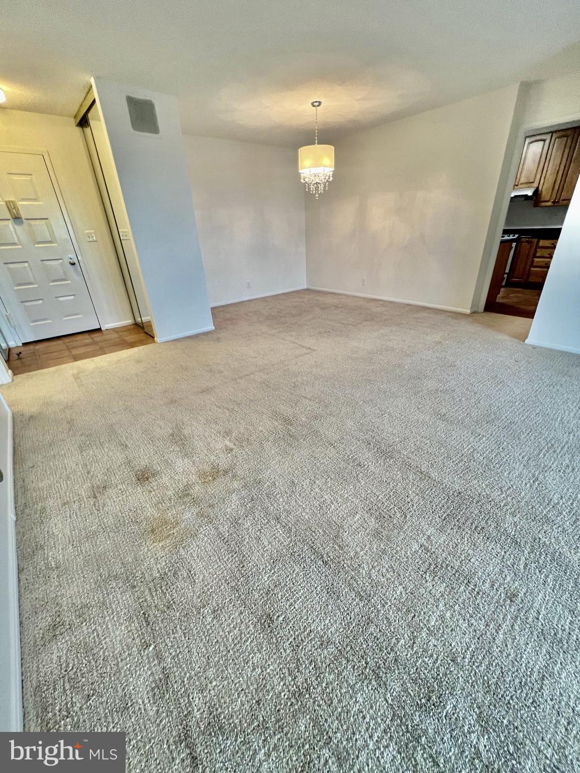 ROTONDA - Residential Lease