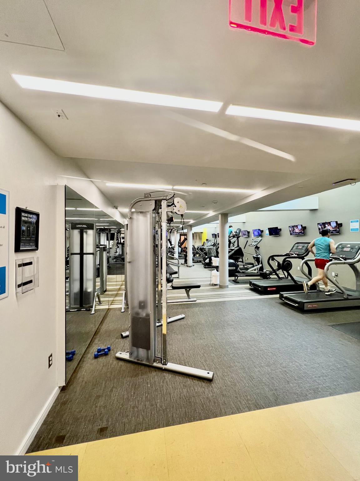 ROTONDA - Residential Lease