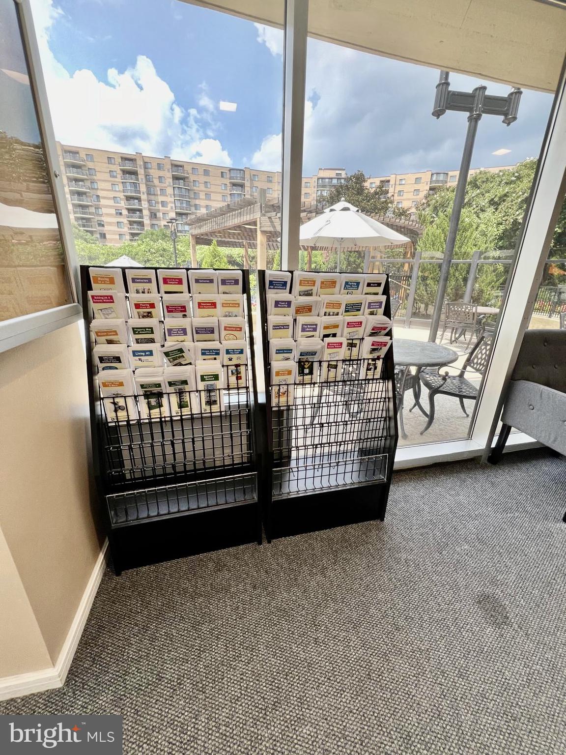 ROTONDA - Residential Lease