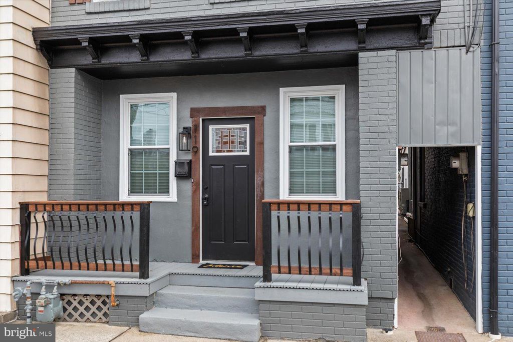 Photo of 119 S 5TH ST, COLUMBIA, PA 17512 (MLS # PALA2030586)