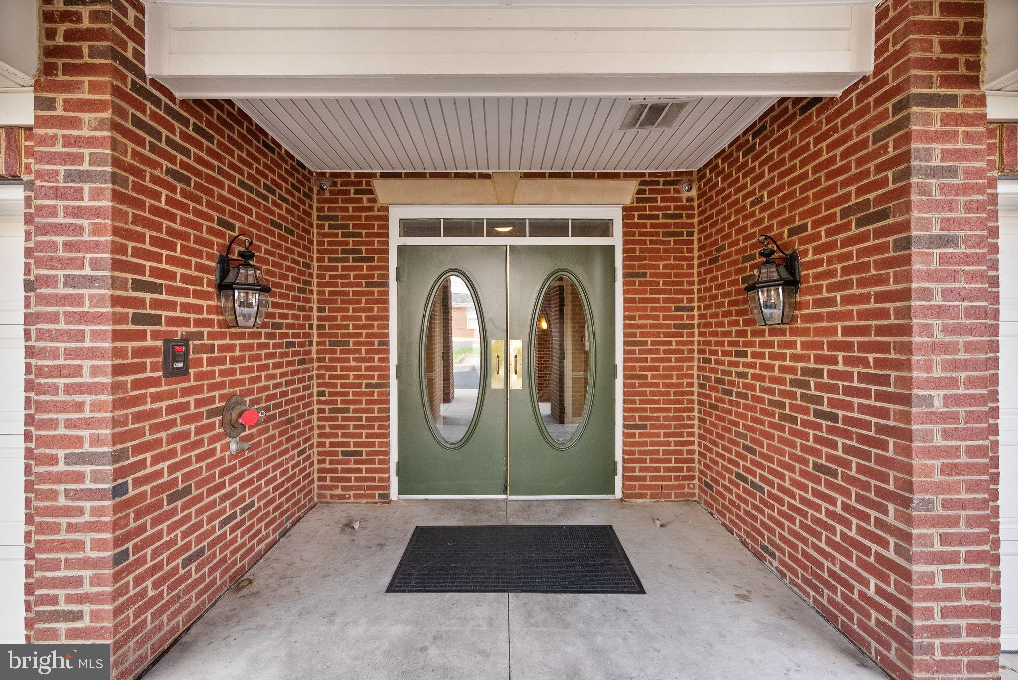 9710 HANDERSON PLACE UNIT 1