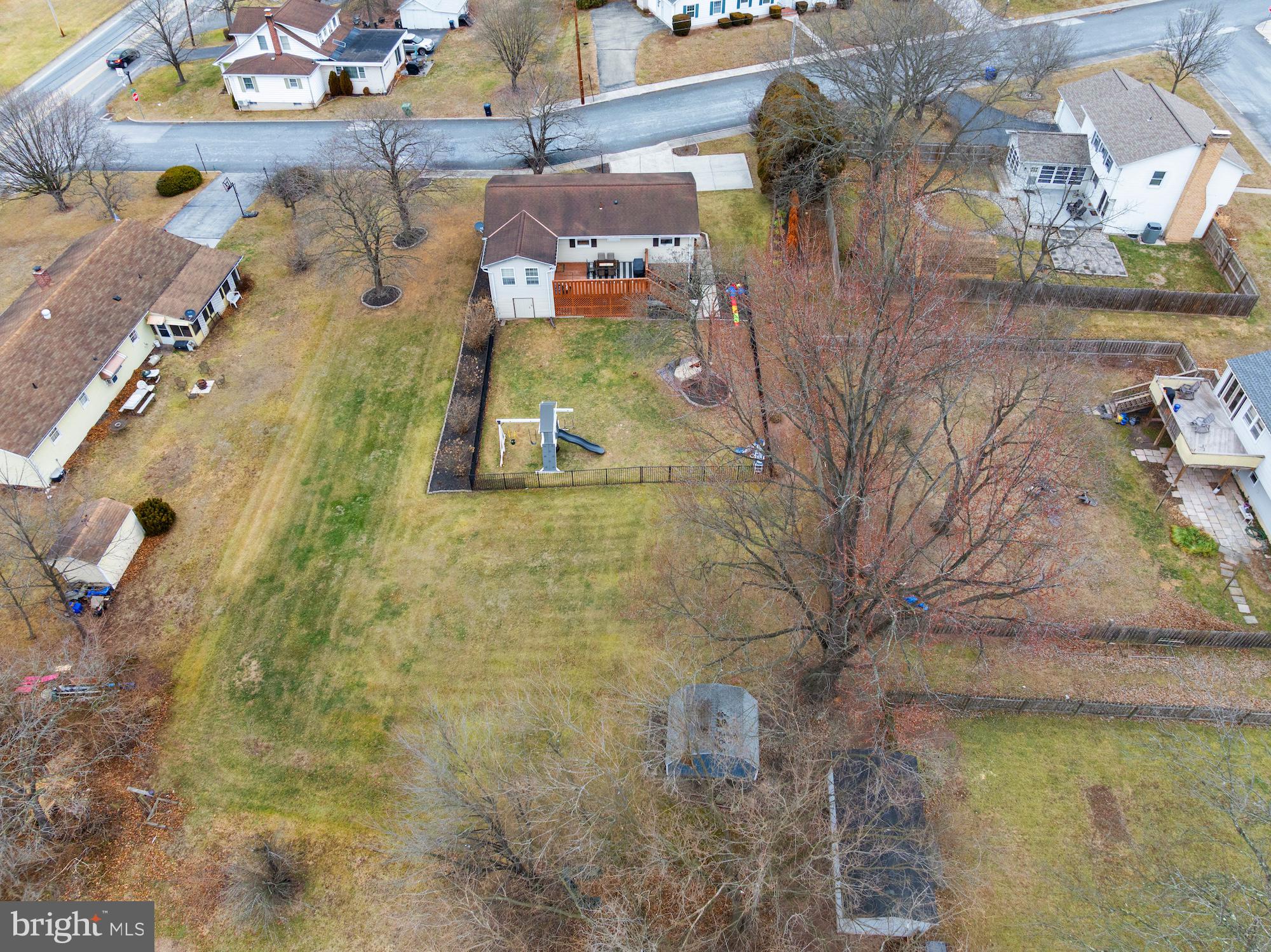 TWIN OAKS - Residential