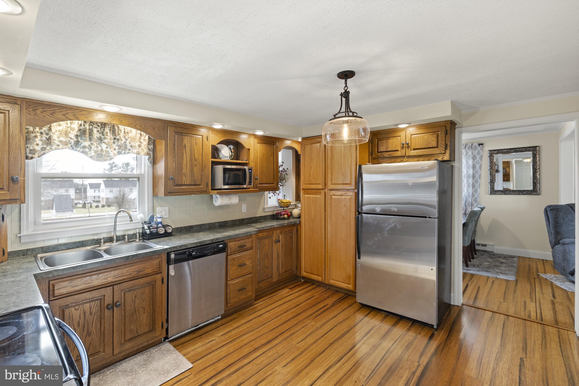 TWIN OAKS - Residential