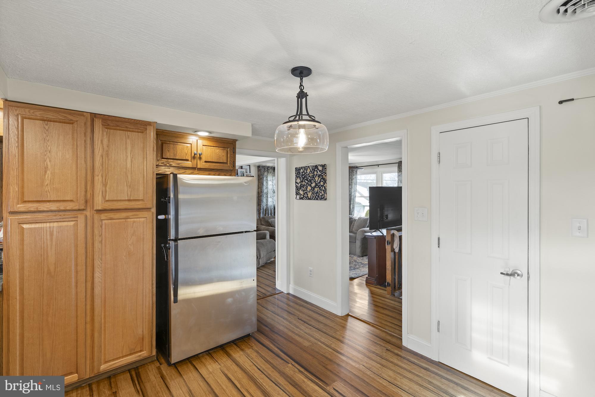 TWIN OAKS - Residential