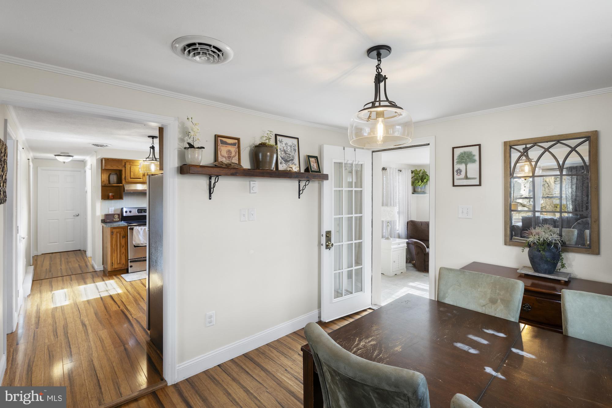 TWIN OAKS - Residential