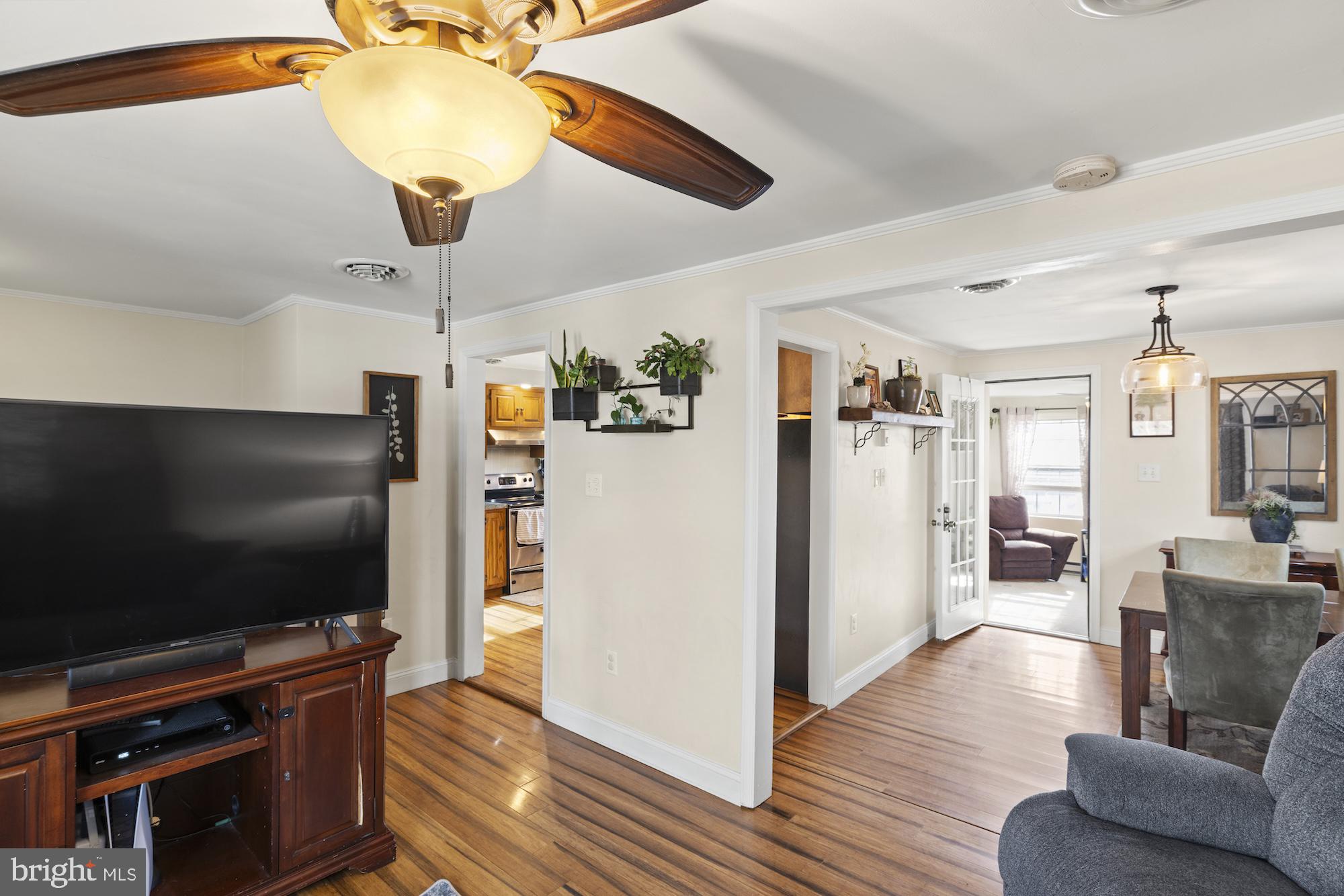 TWIN OAKS - Residential