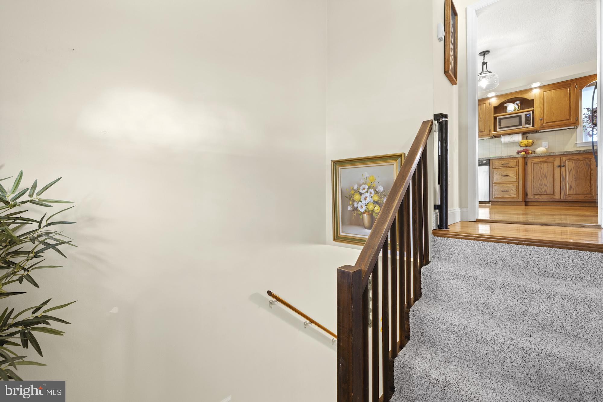 TWIN OAKS - Residential