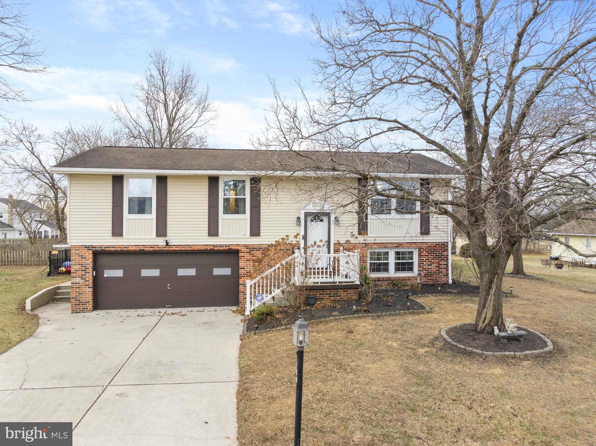 TWIN OAKS - Residential