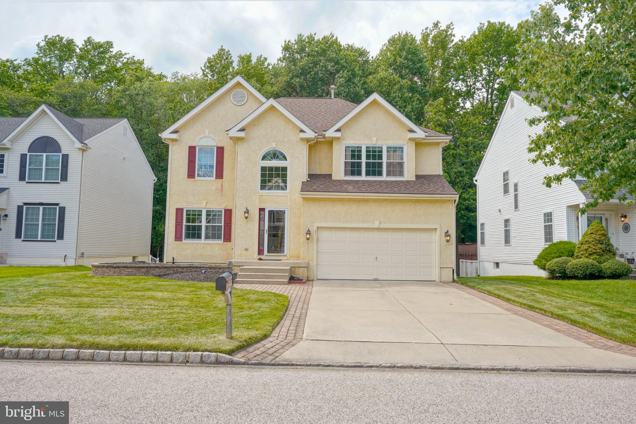 27 WOOD VIEW DRIVE