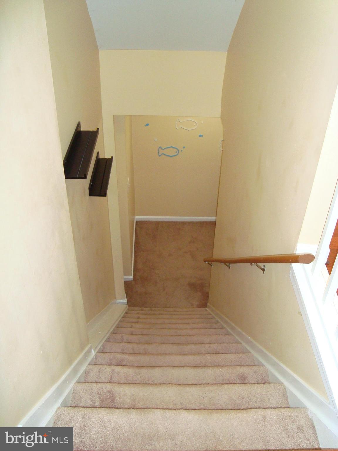 GUNNERS LAKE VILLAGE - Residential Lease