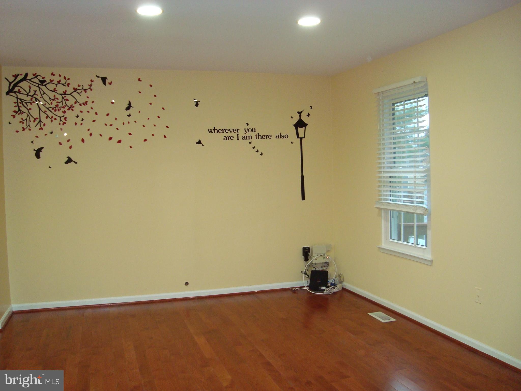 GUNNERS LAKE VILLAGE - Residential Lease