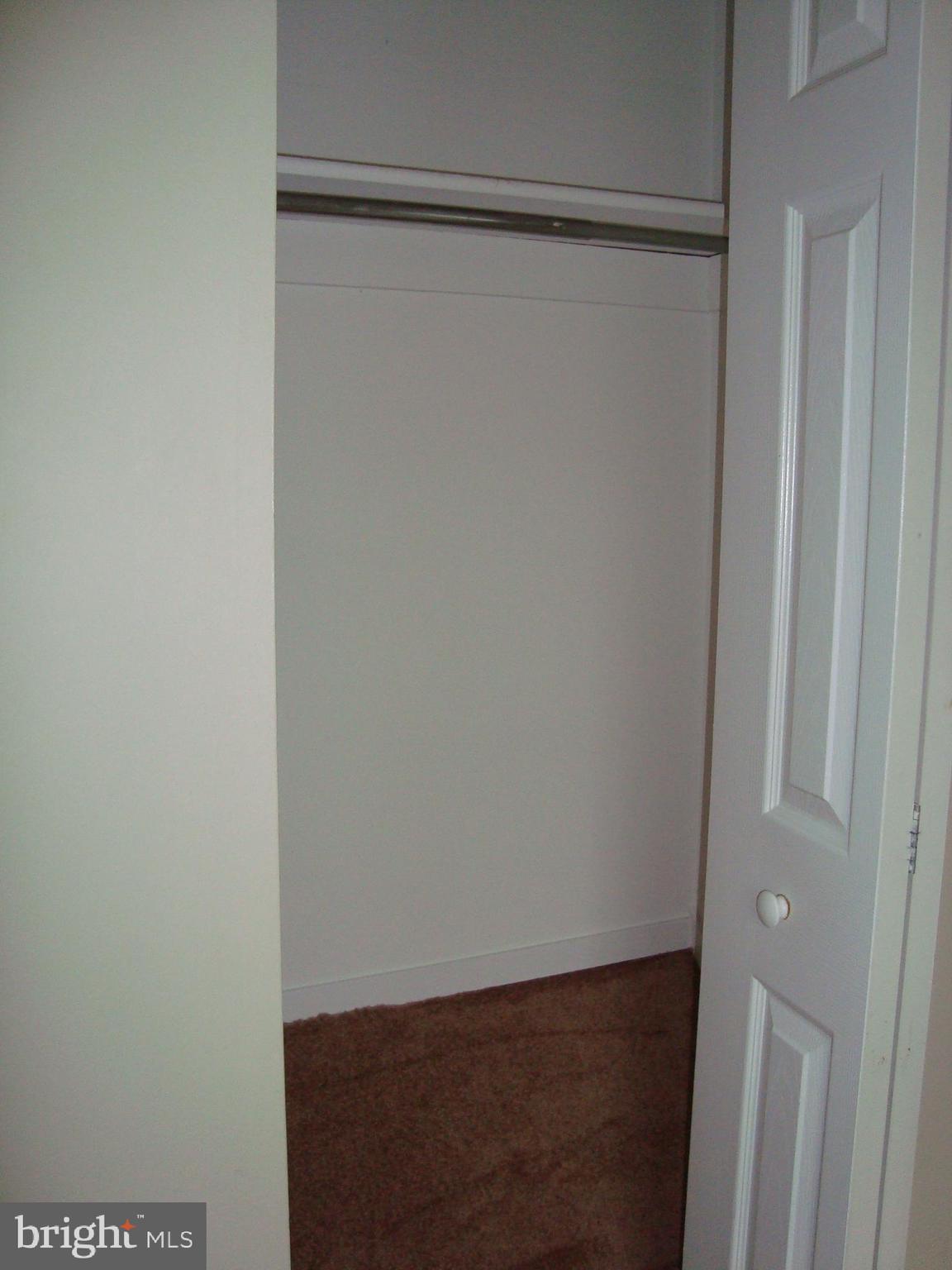 GUNNERS LAKE VILLAGE - Residential Lease