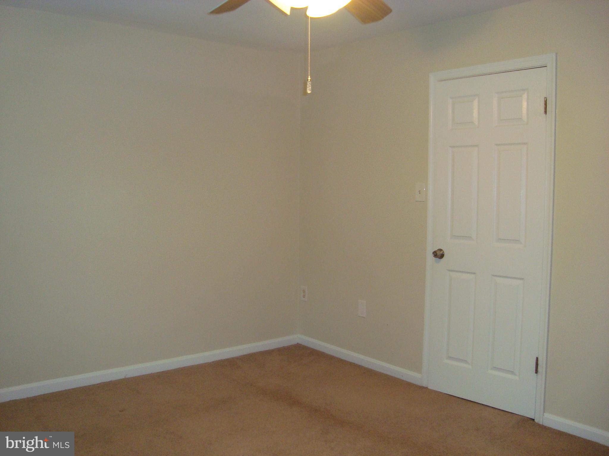 GUNNERS LAKE VILLAGE - Residential Lease