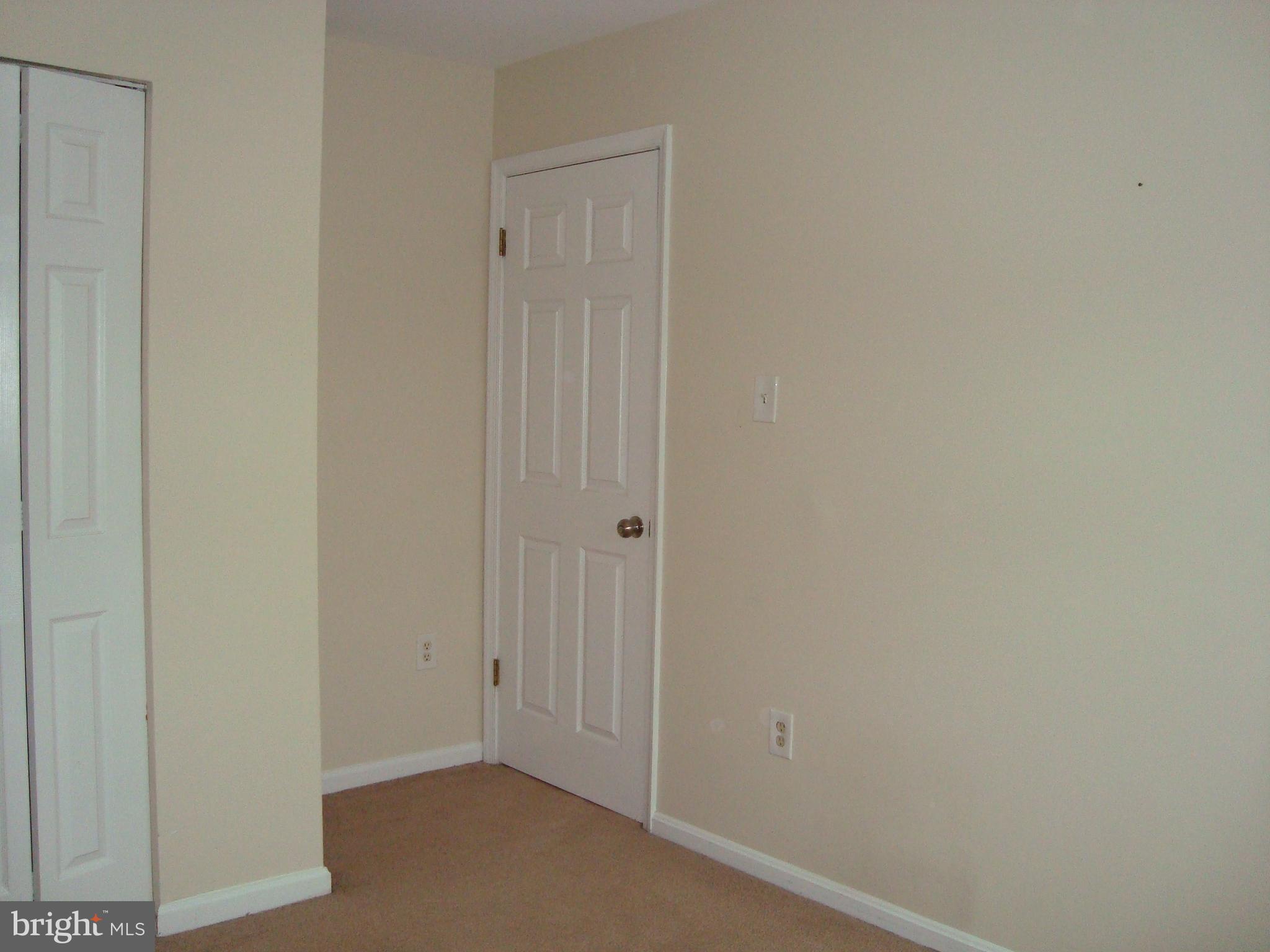 GUNNERS LAKE VILLAGE - Residential Lease