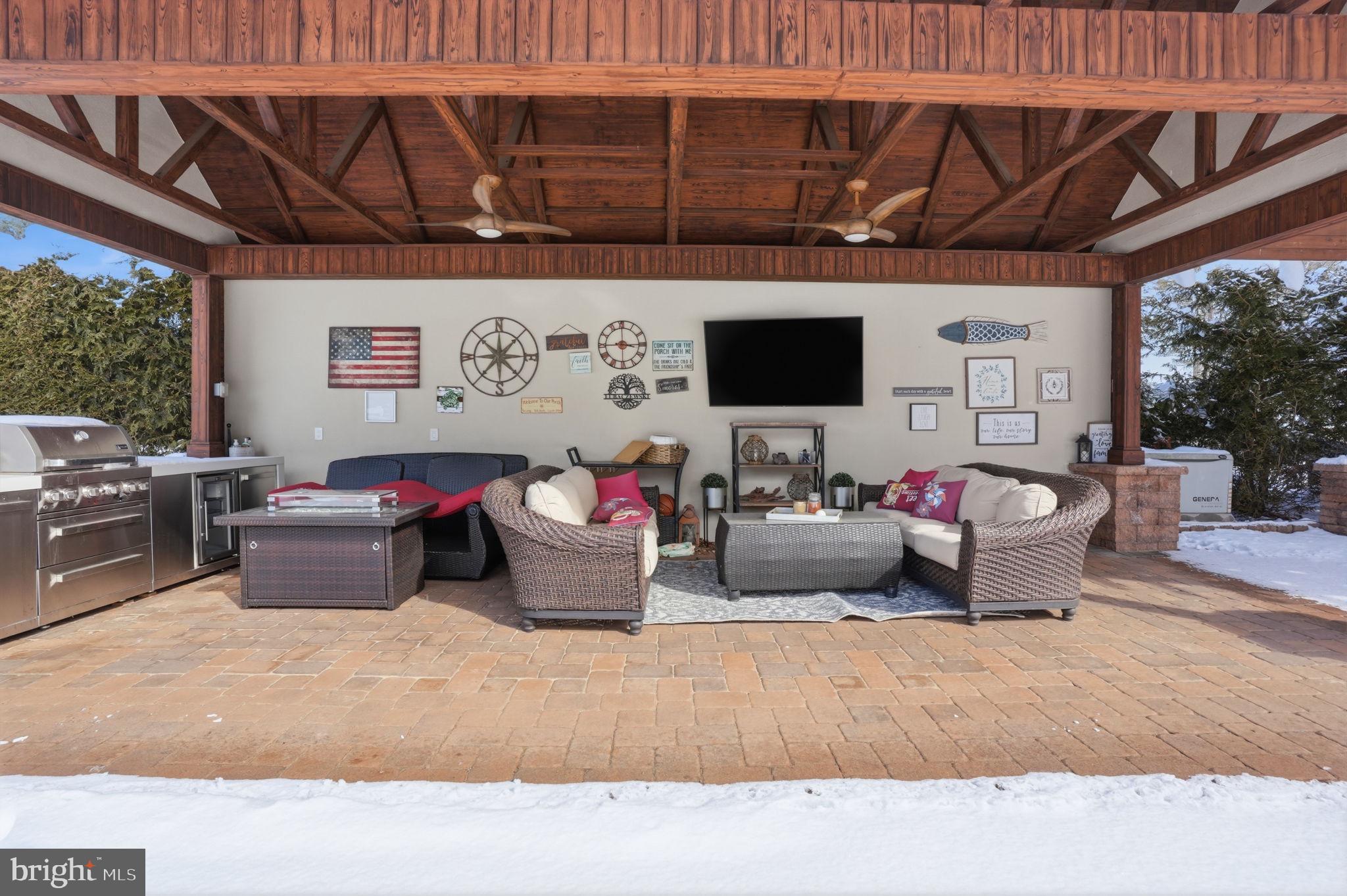 WASHINGTON CROSSING - Residential