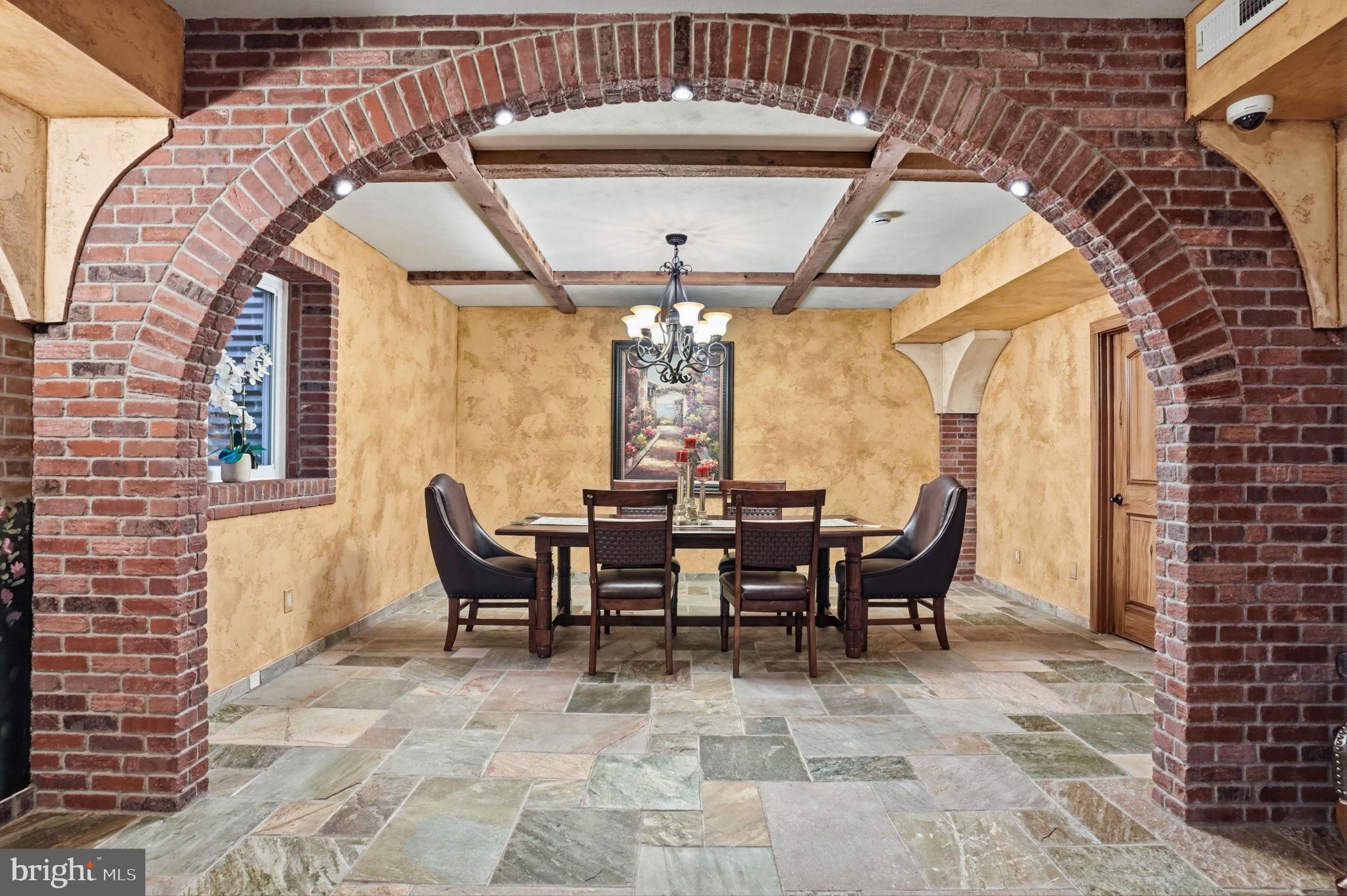 WASHINGTON CROSSING - Residential