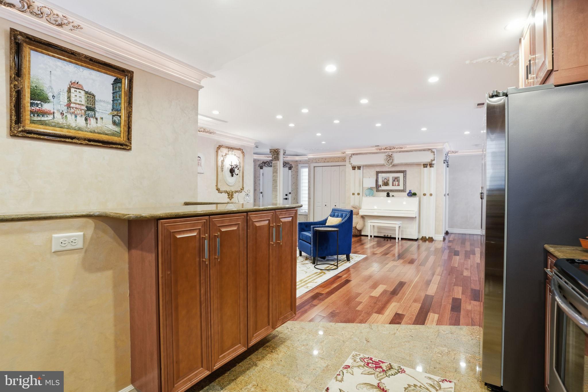 WASHINGTON CROSSING - Residential