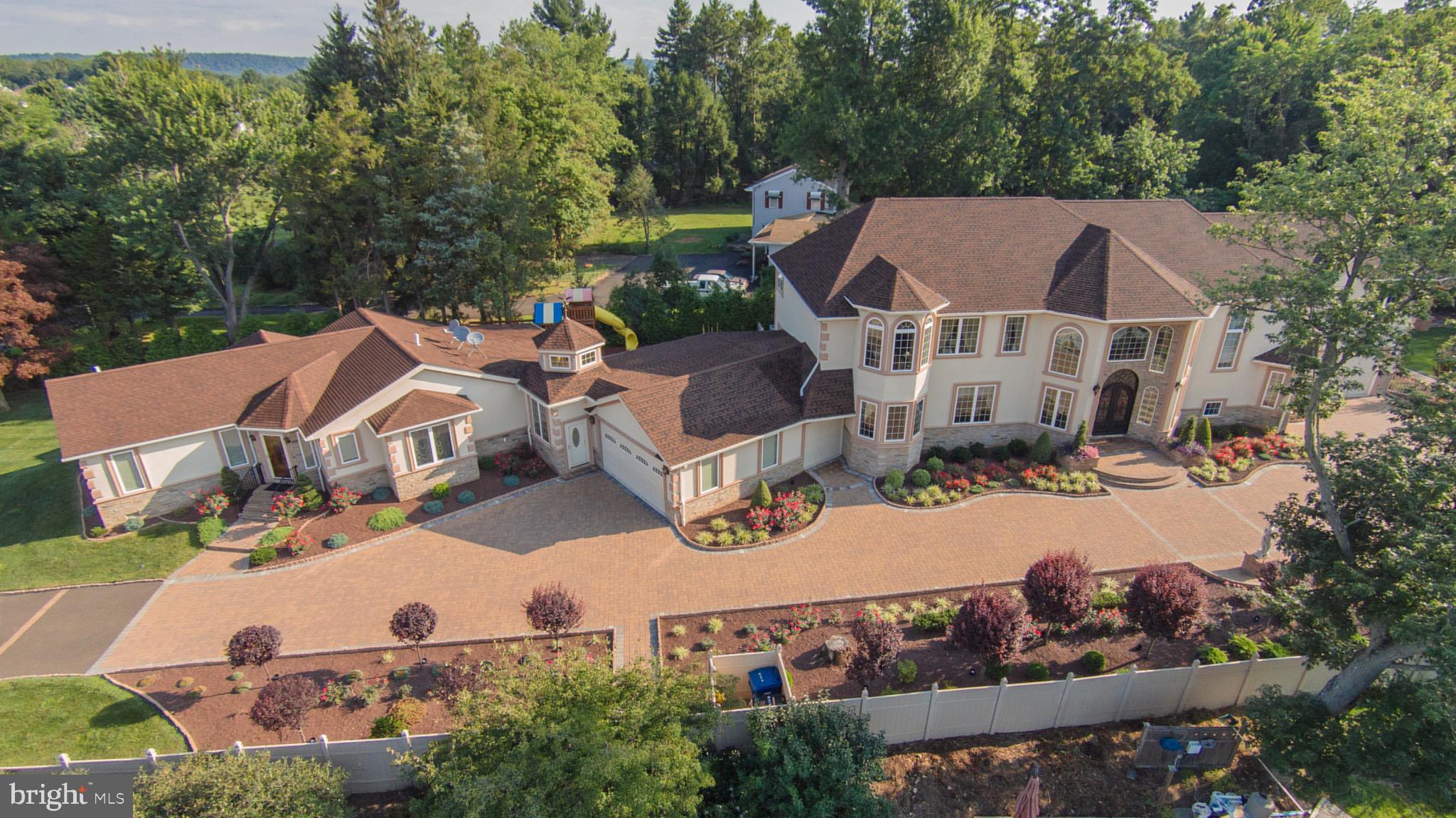 WASHINGTON CROSSING - Residential