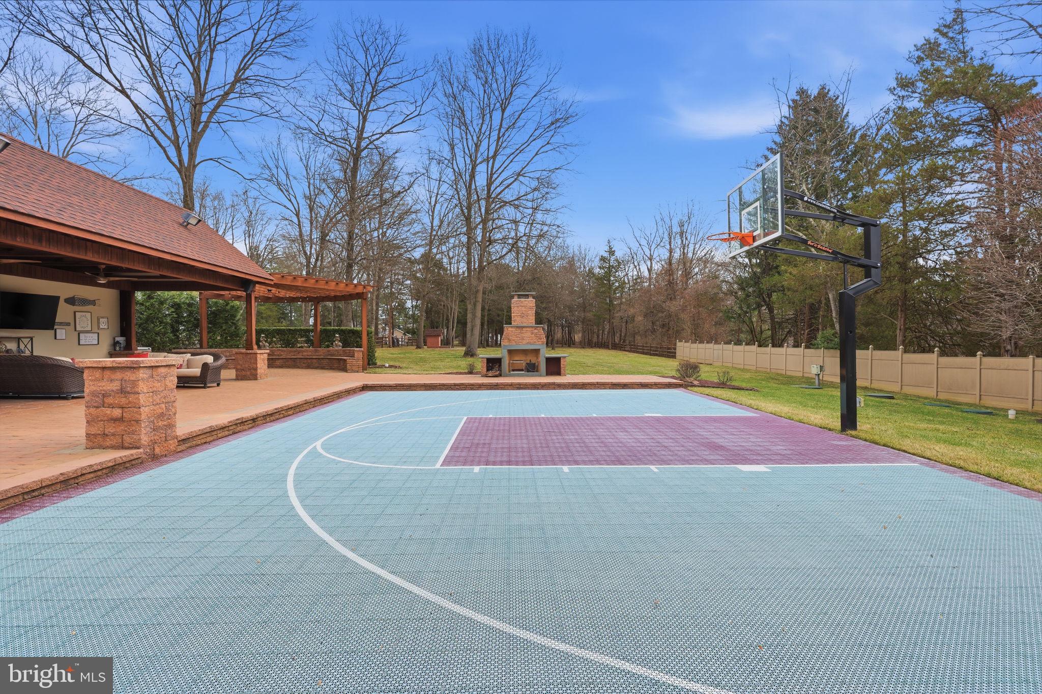 WASHINGTON CROSSING - Residential