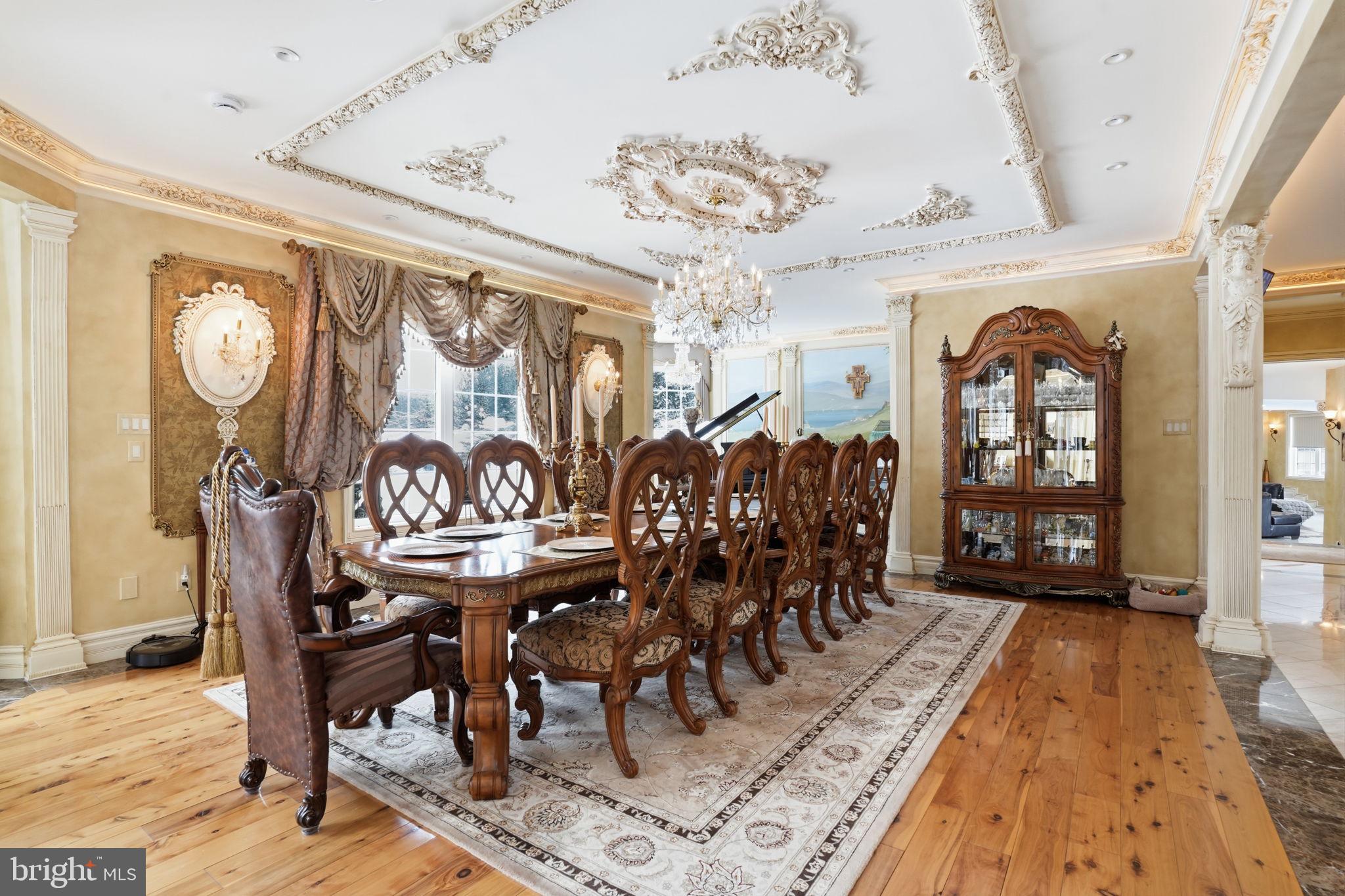 WASHINGTON CROSSING - Residential