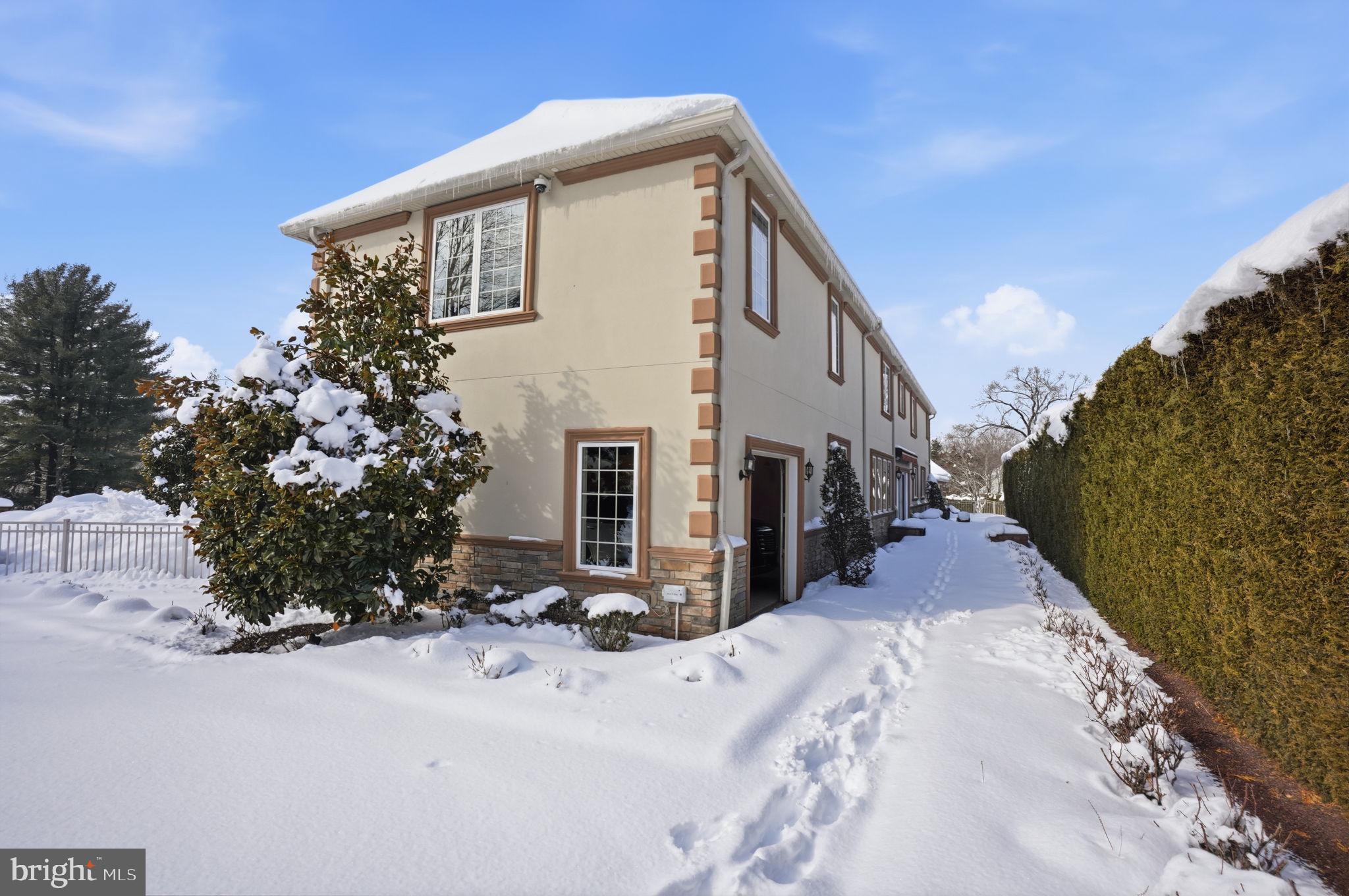 WASHINGTON CROSSING - Residential