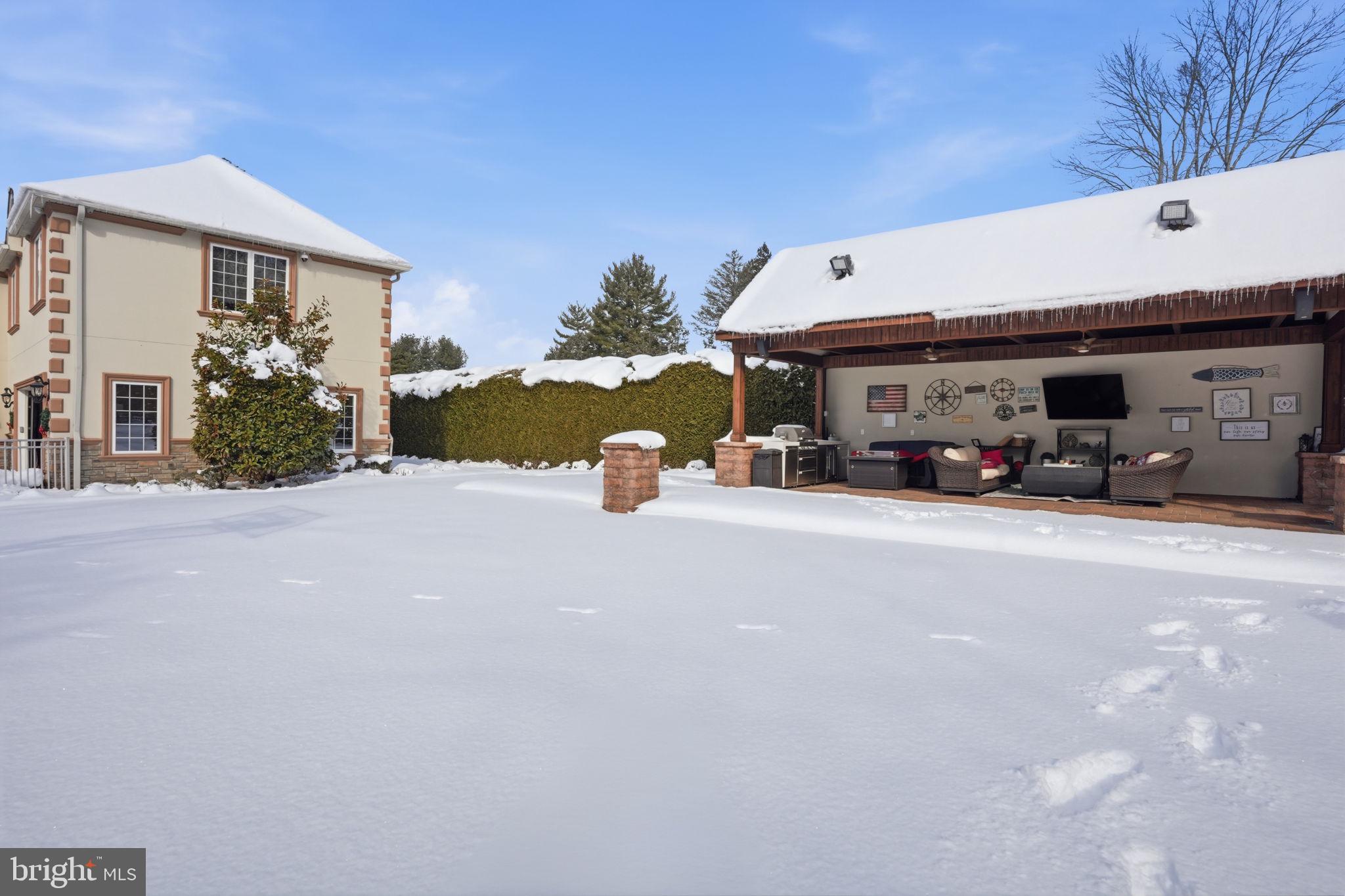 WASHINGTON CROSSING - Residential