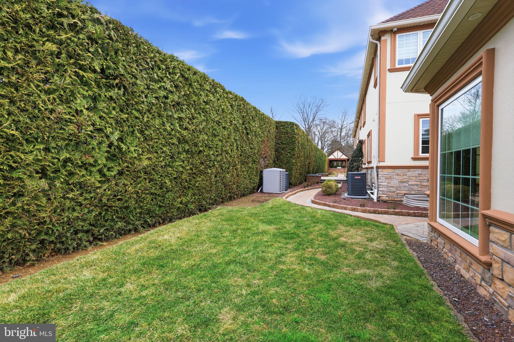 WASHINGTON CROSSING - Residential