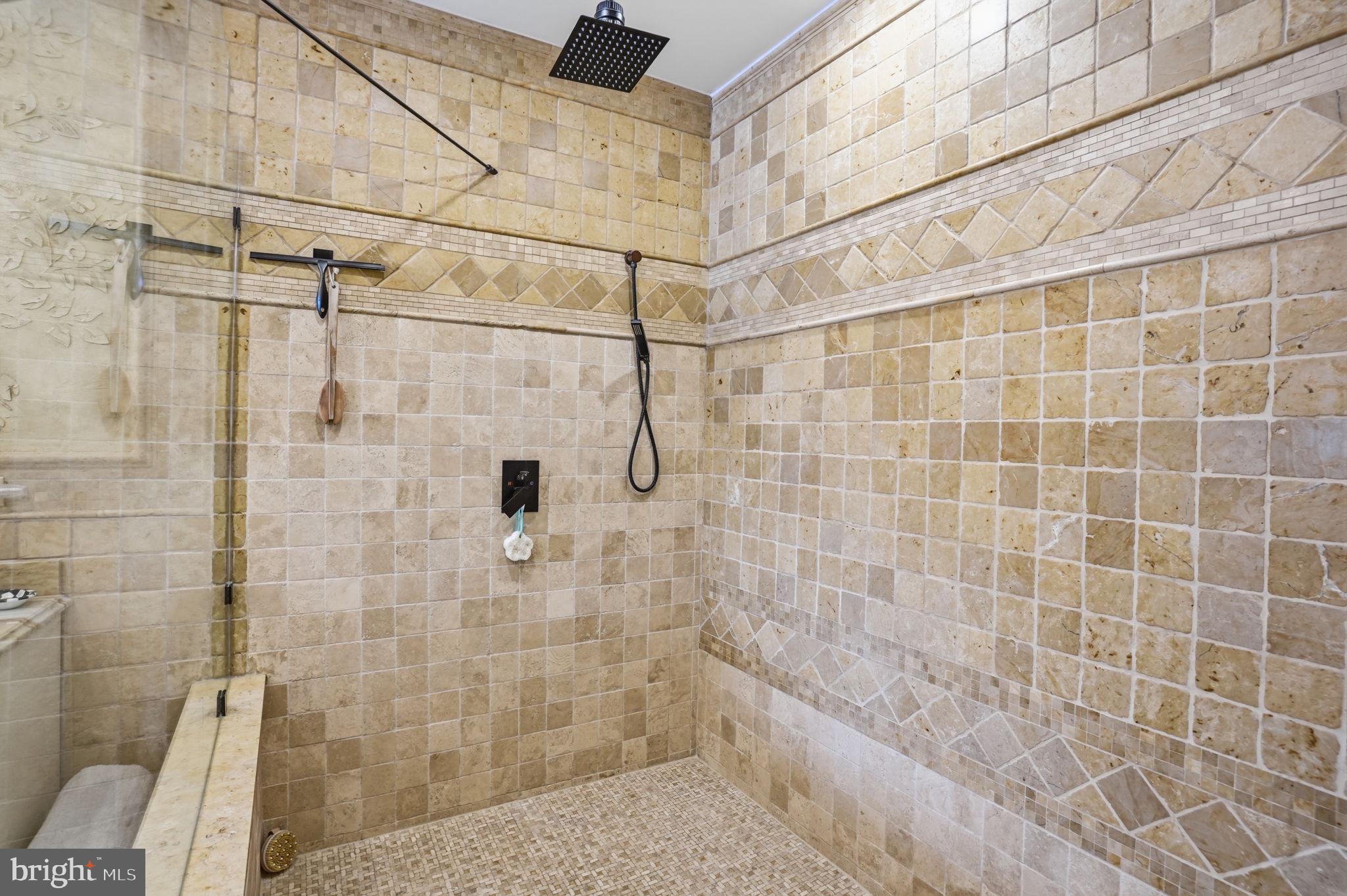 WASHINGTON CROSSING - Residential