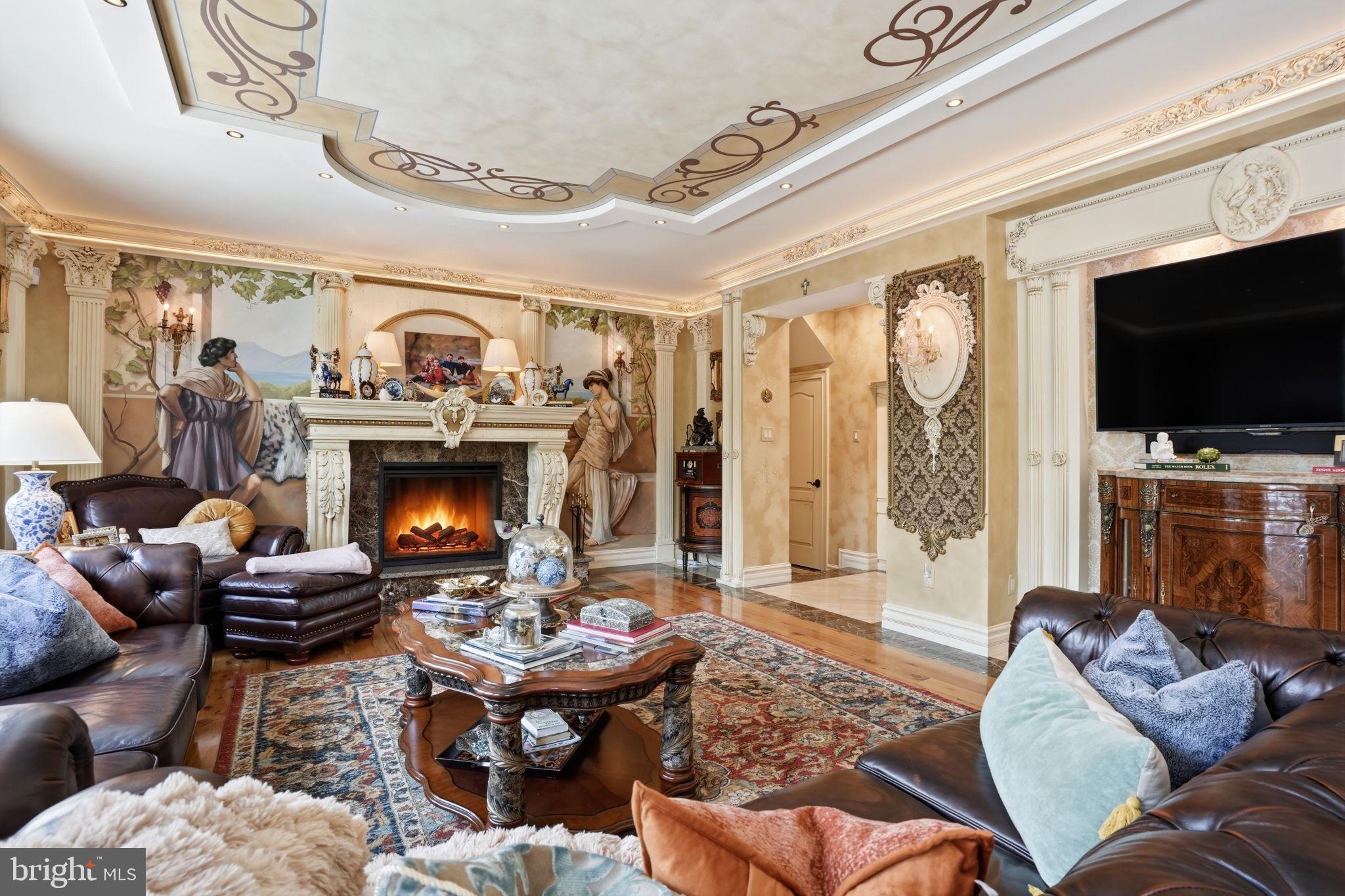 WASHINGTON CROSSING - Residential