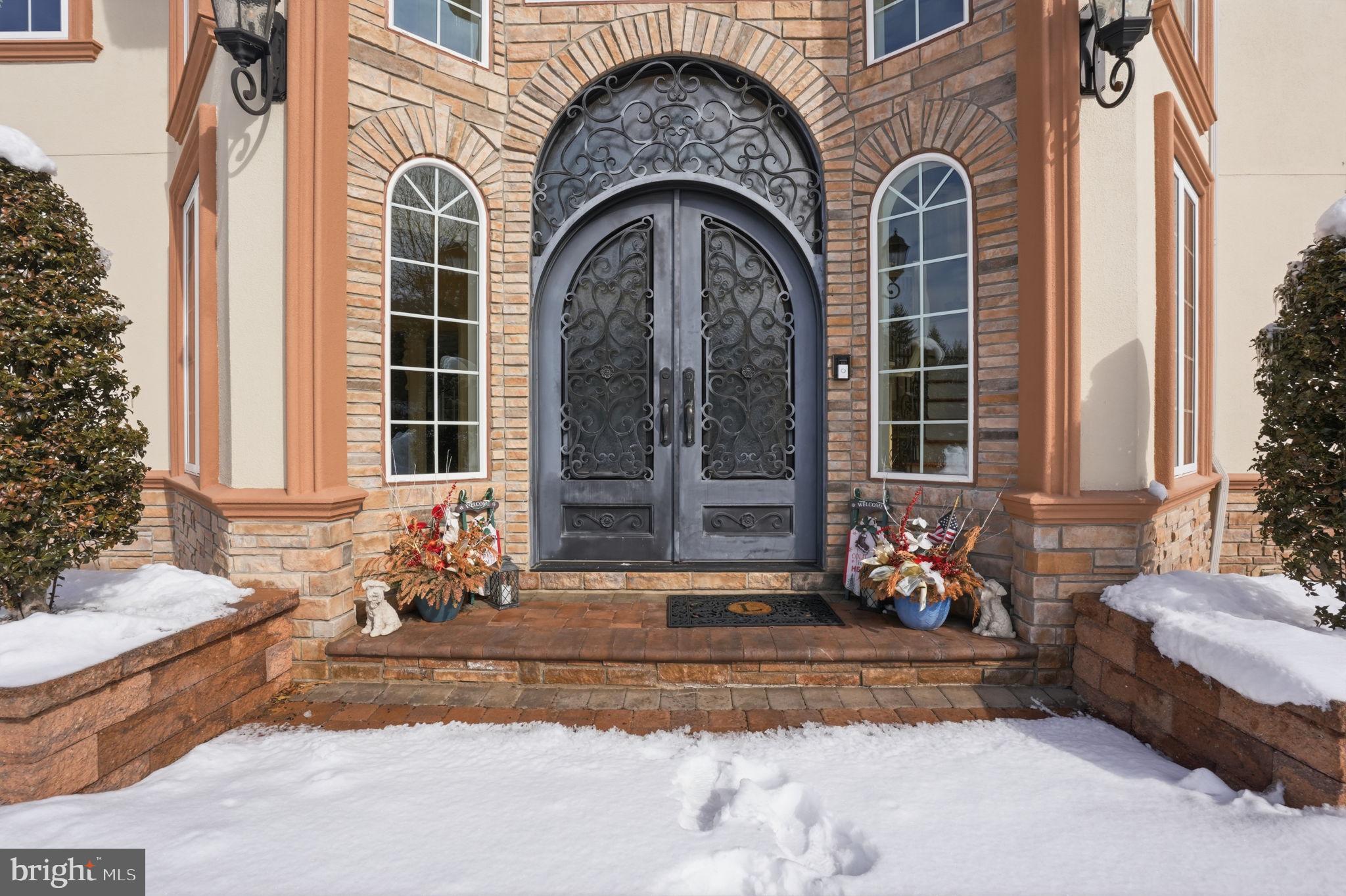 WASHINGTON CROSSING - Residential