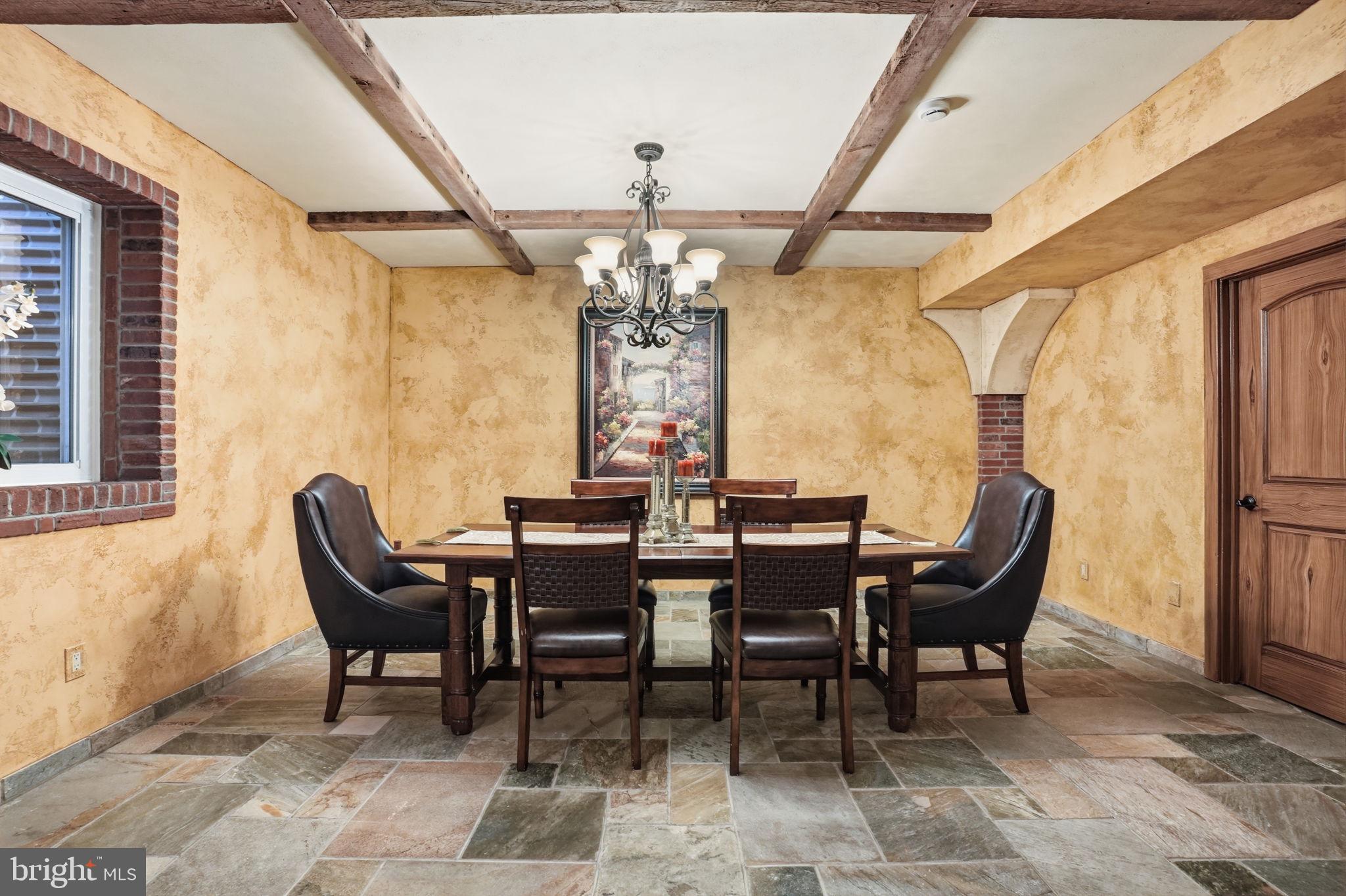 WASHINGTON CROSSING - Residential