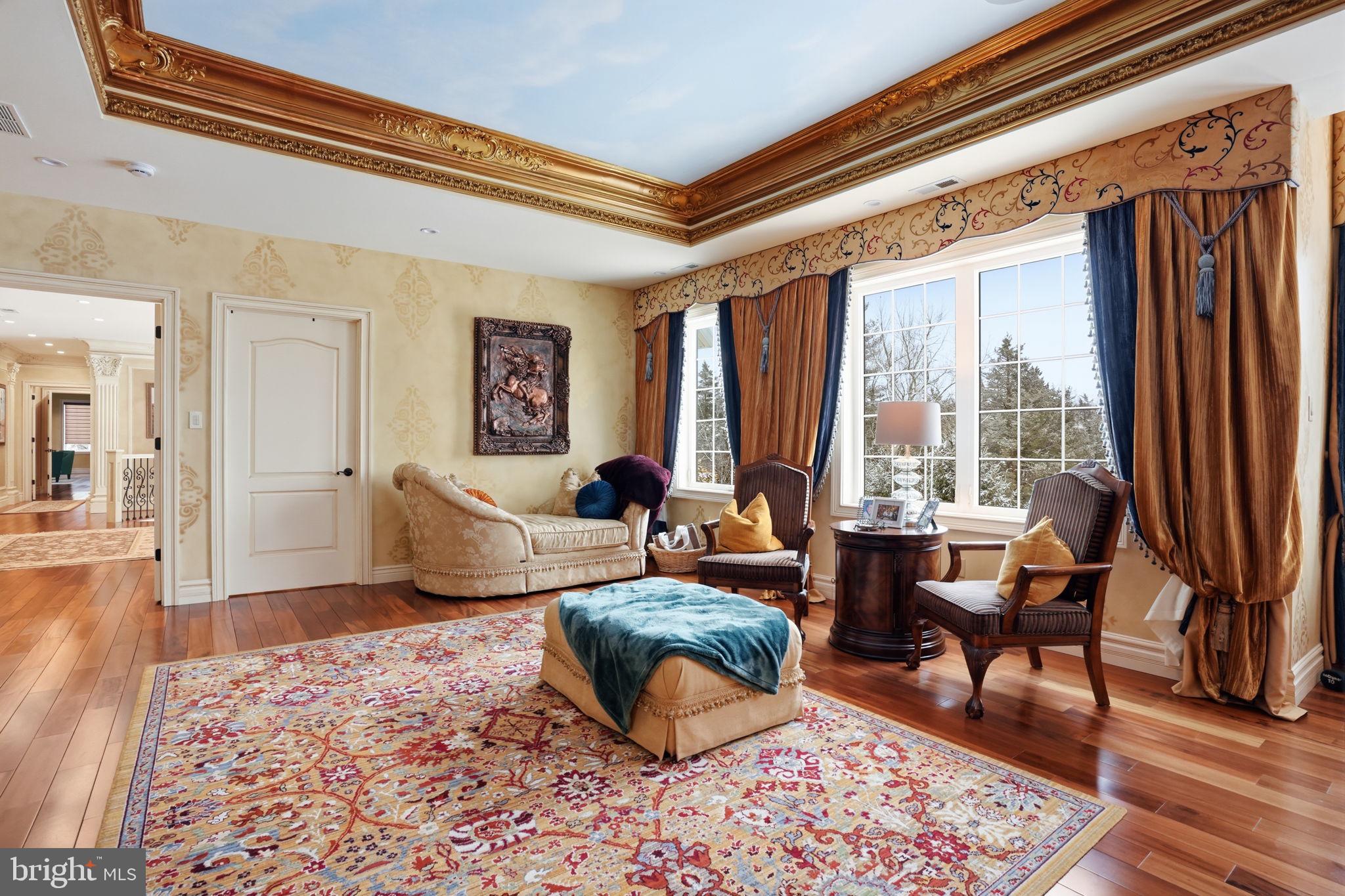 WASHINGTON CROSSING - Residential